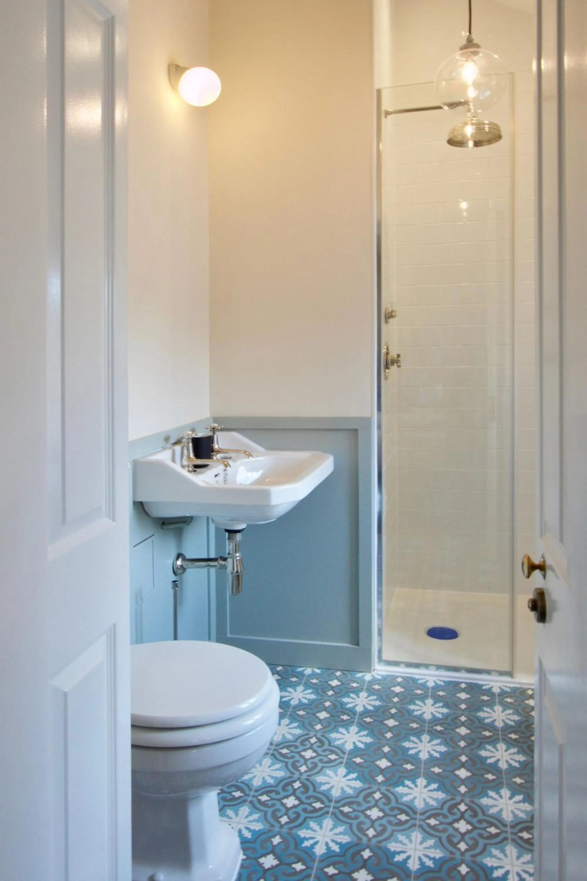 Bathroom in Old Bank Apartments