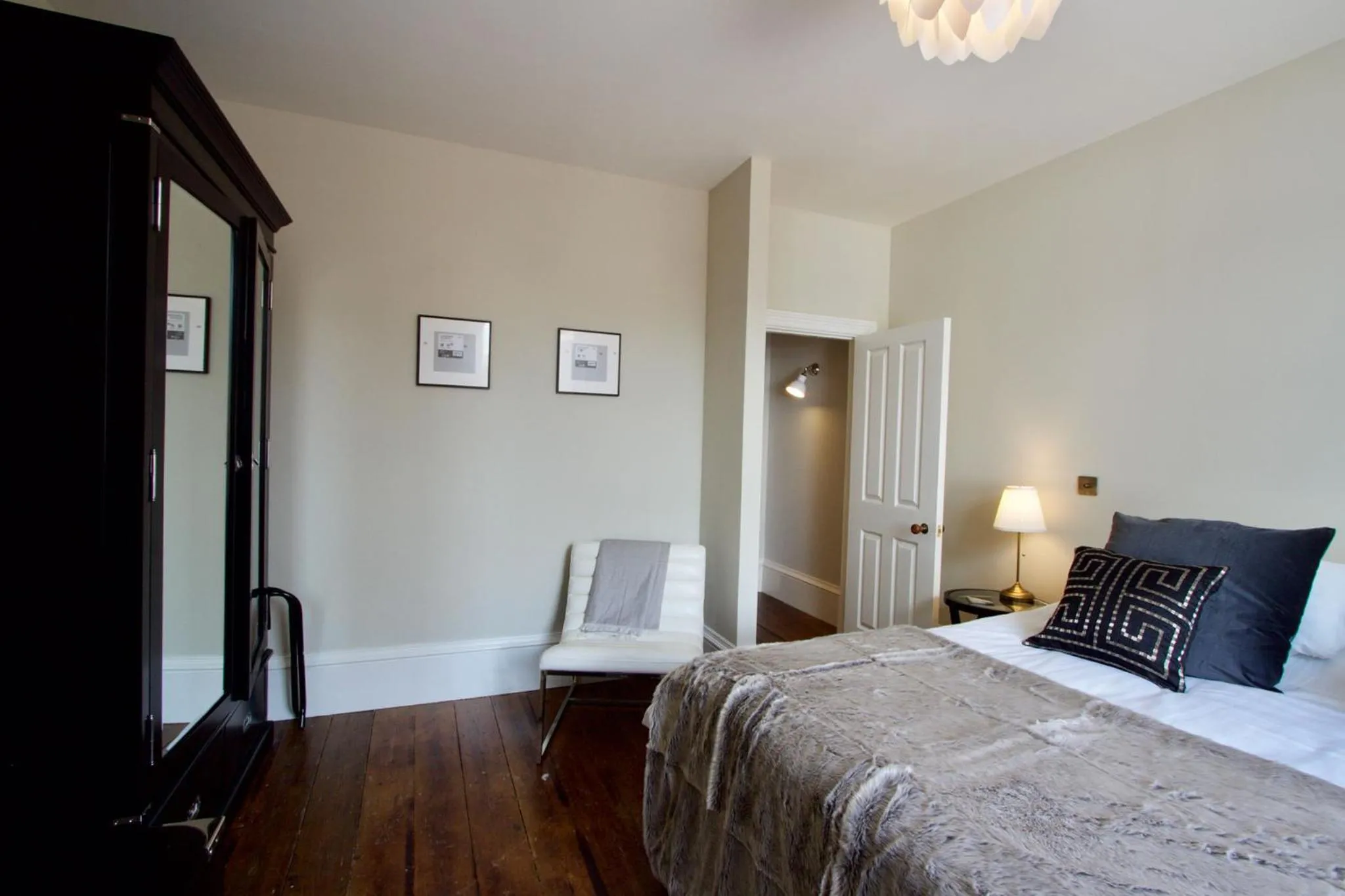 Bedroom, Bed in Old Bank Apartments