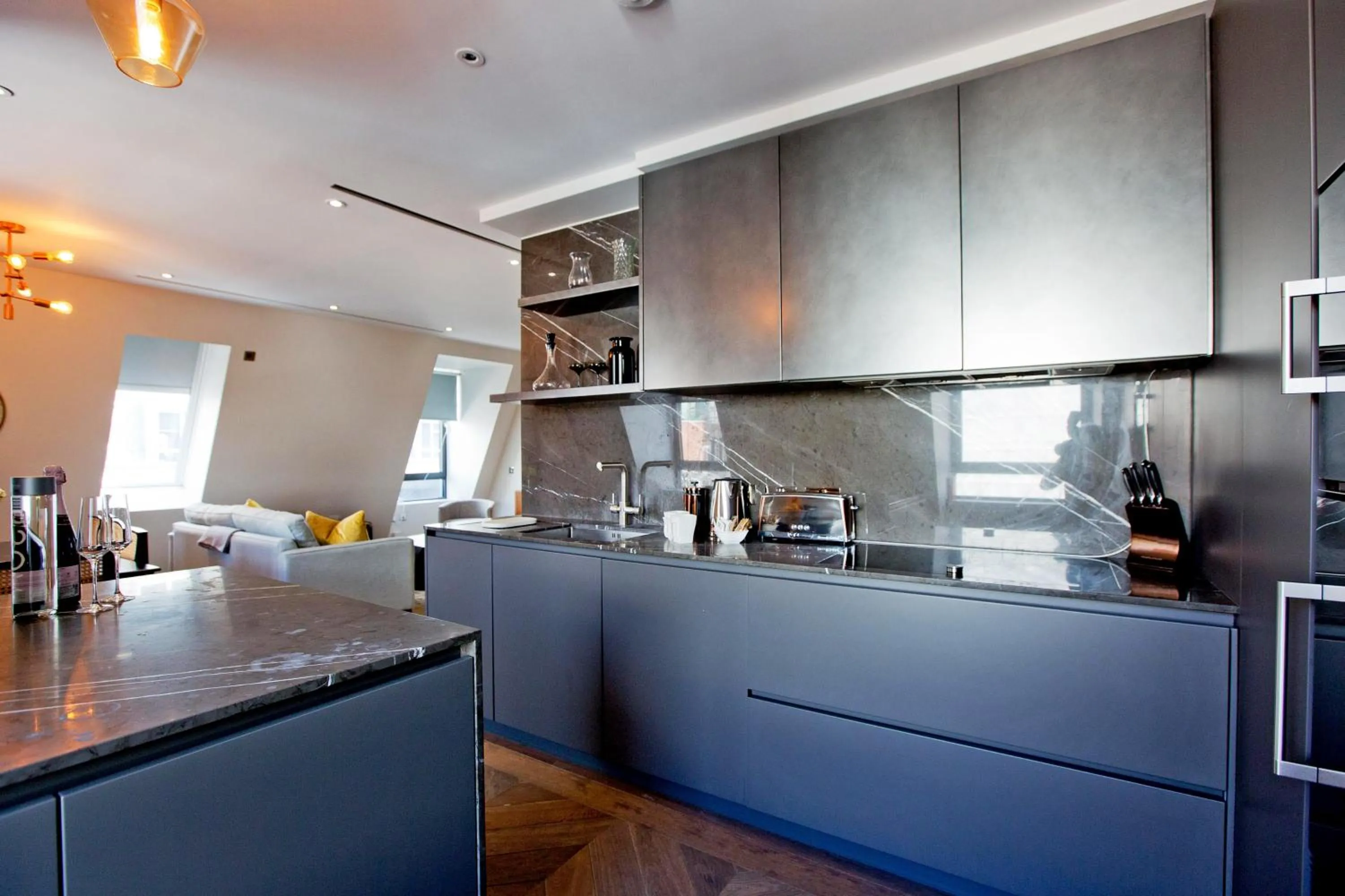 Kitchen or kitchenette in 37GS Residences