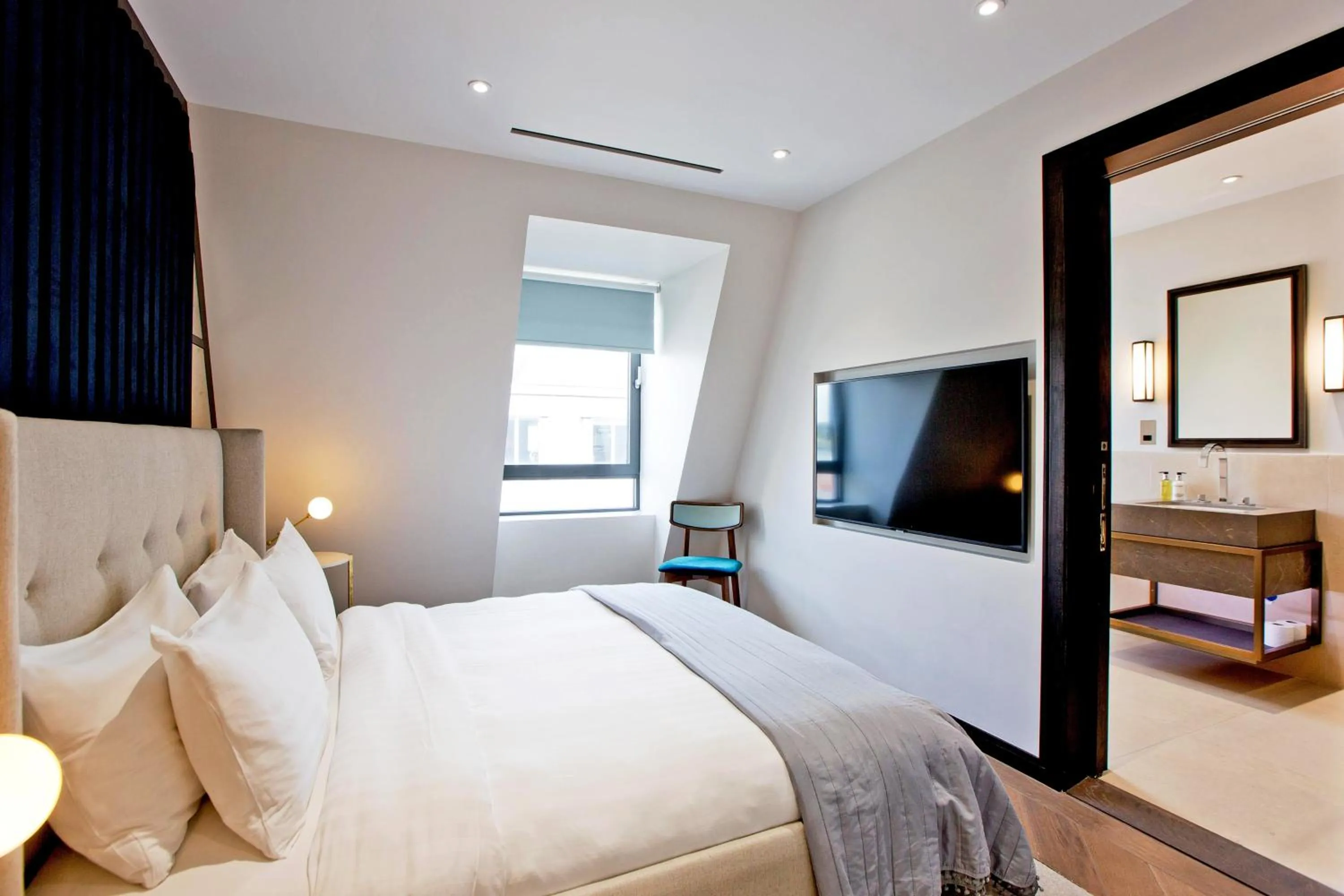 Bedroom, Bed in 37GS Residences