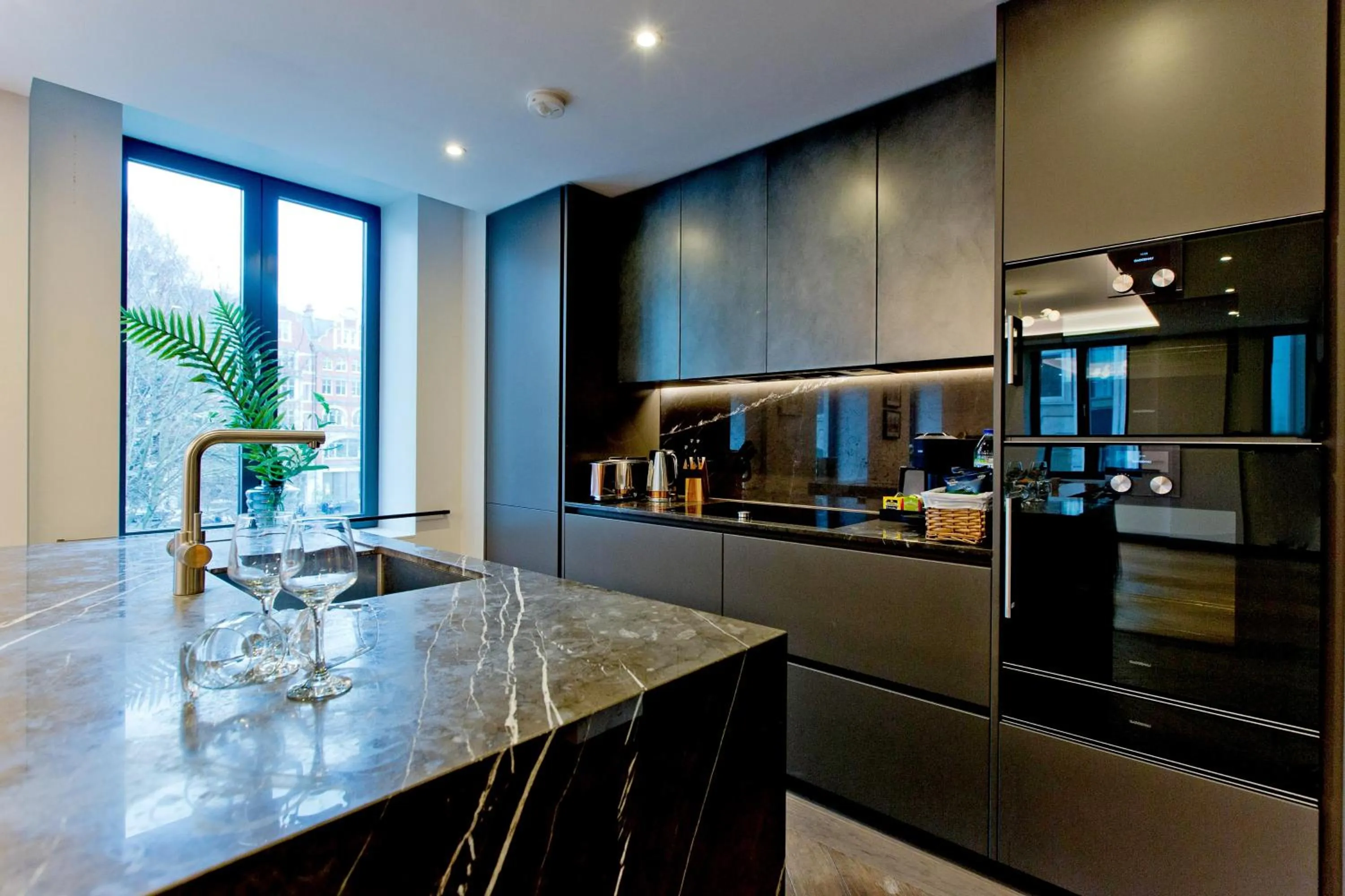 Kitchen or kitchenette in 37GS Residences