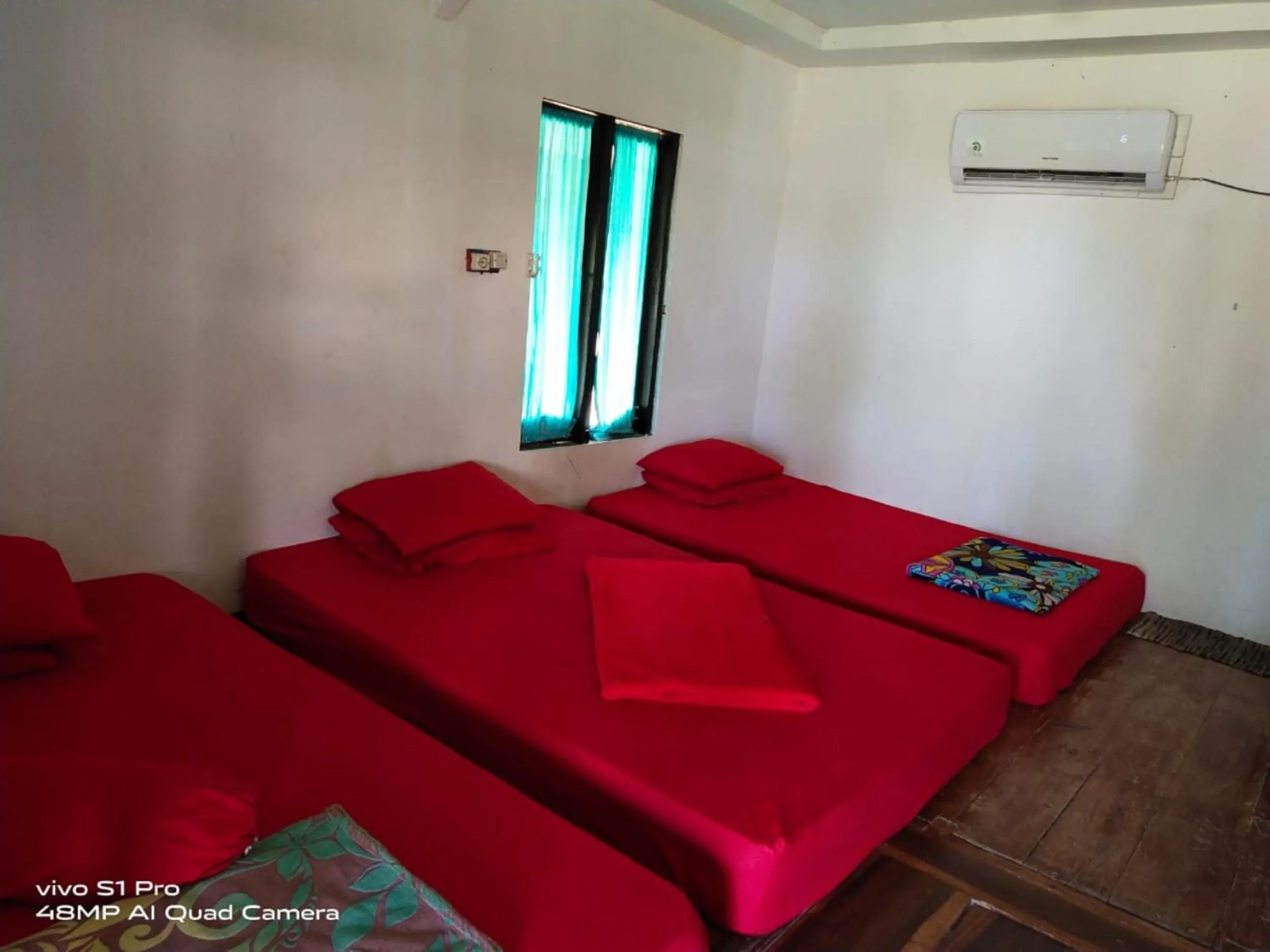 Bedroom, Bed in Penginapan Erbysa