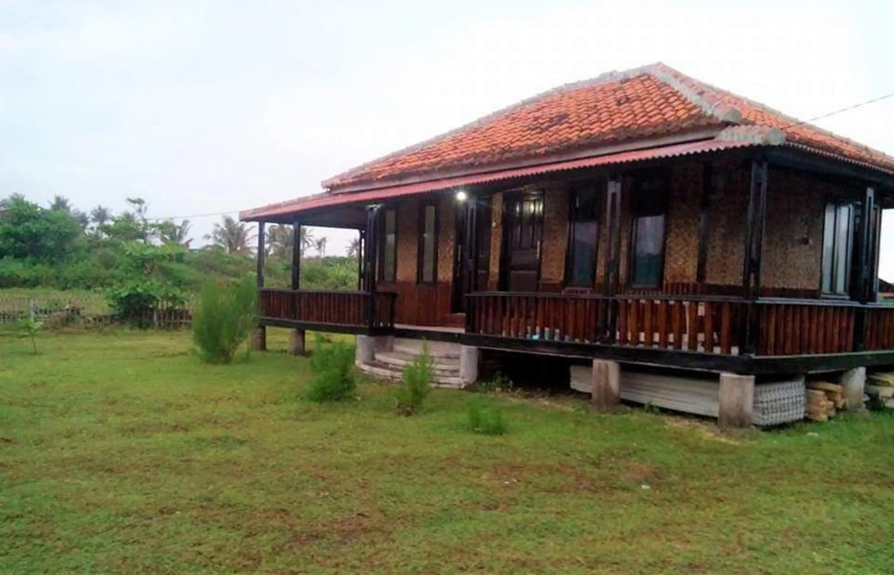 Property building in Penginapan Erbysa