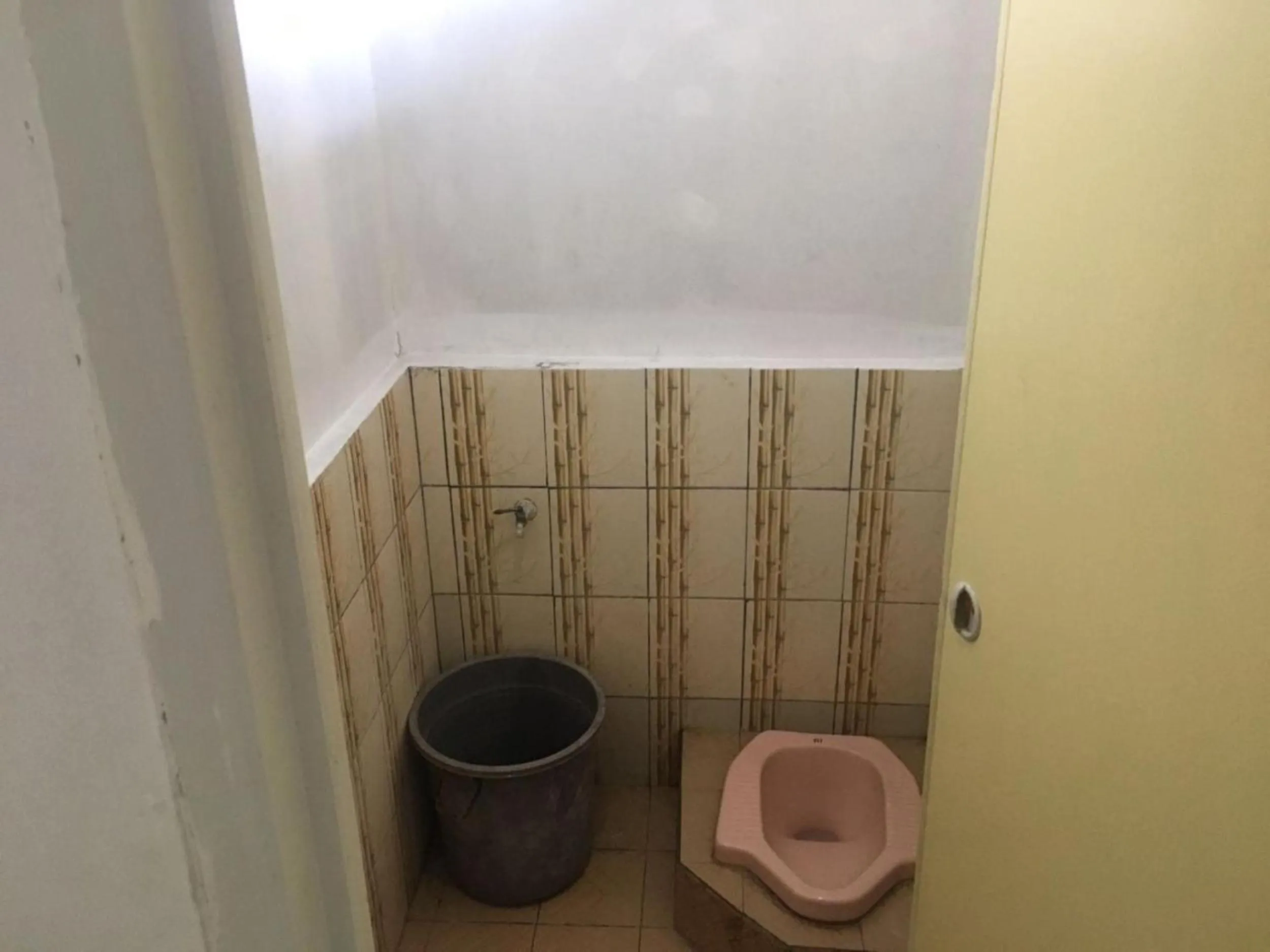 Bathroom in Penginapan Erbysa