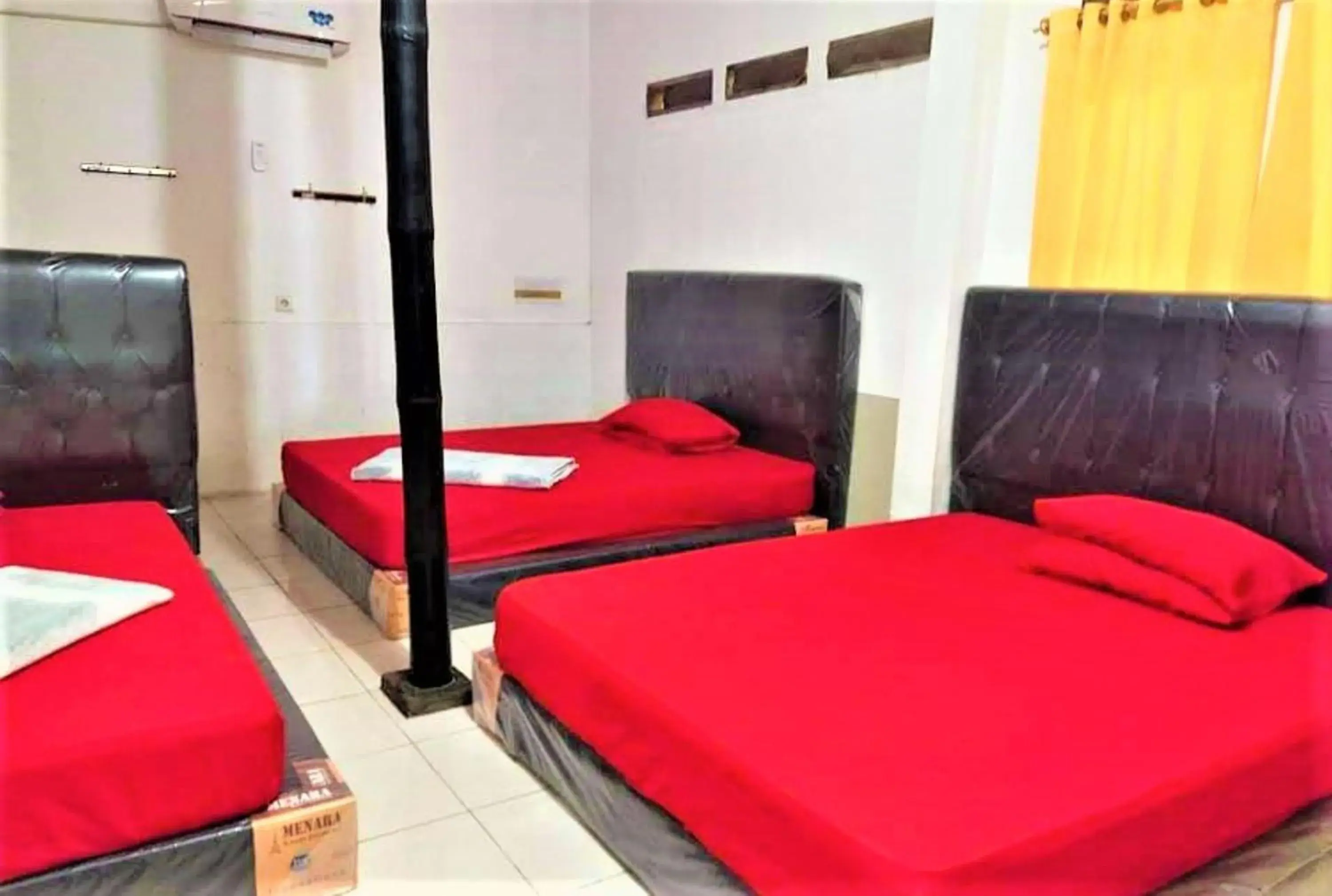 Bedroom, Bed in Penginapan Erbysa Bedroom, Bed in Penginapan Erbysa