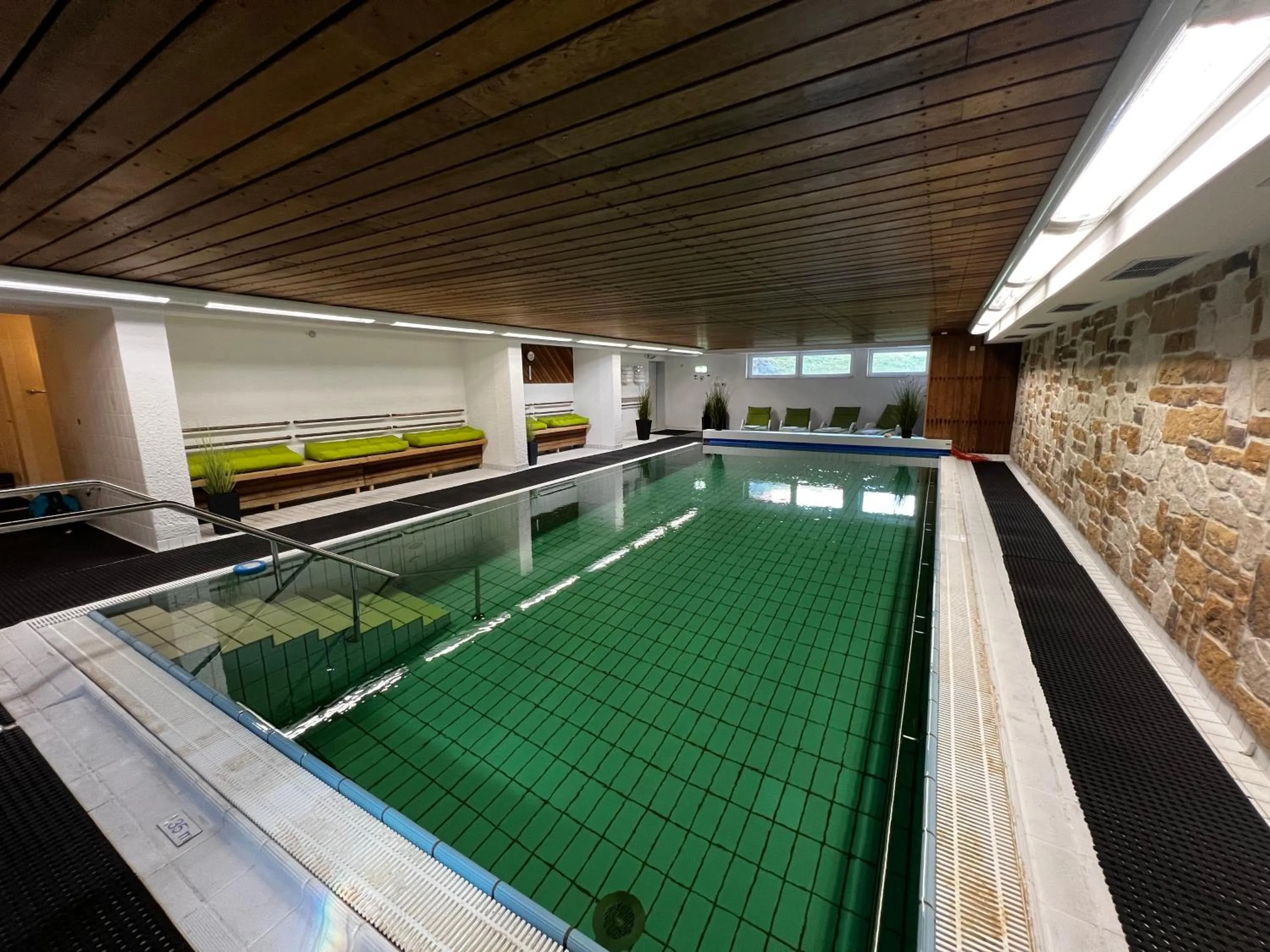 Swimming pool in Ringhotel Haus Oberwinter