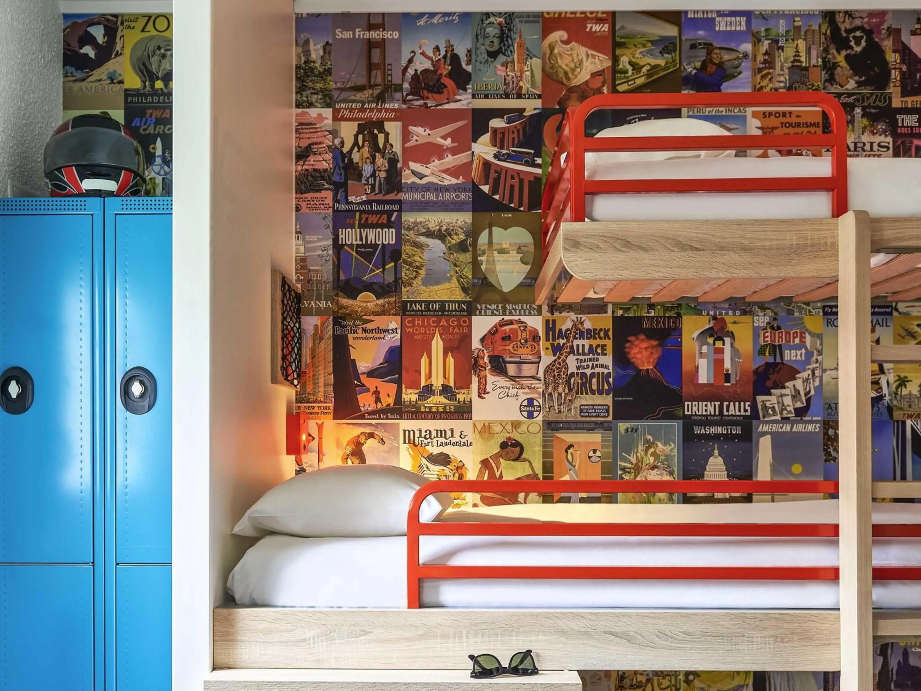 Bedroom, Bed in hotelF1 Saint Etienne