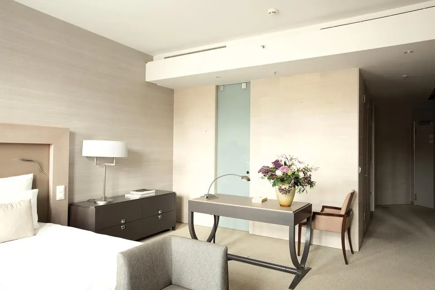 Deluxe Double Room in Townhouse Dresden Deluxe Double Room in Townhouse Dresden