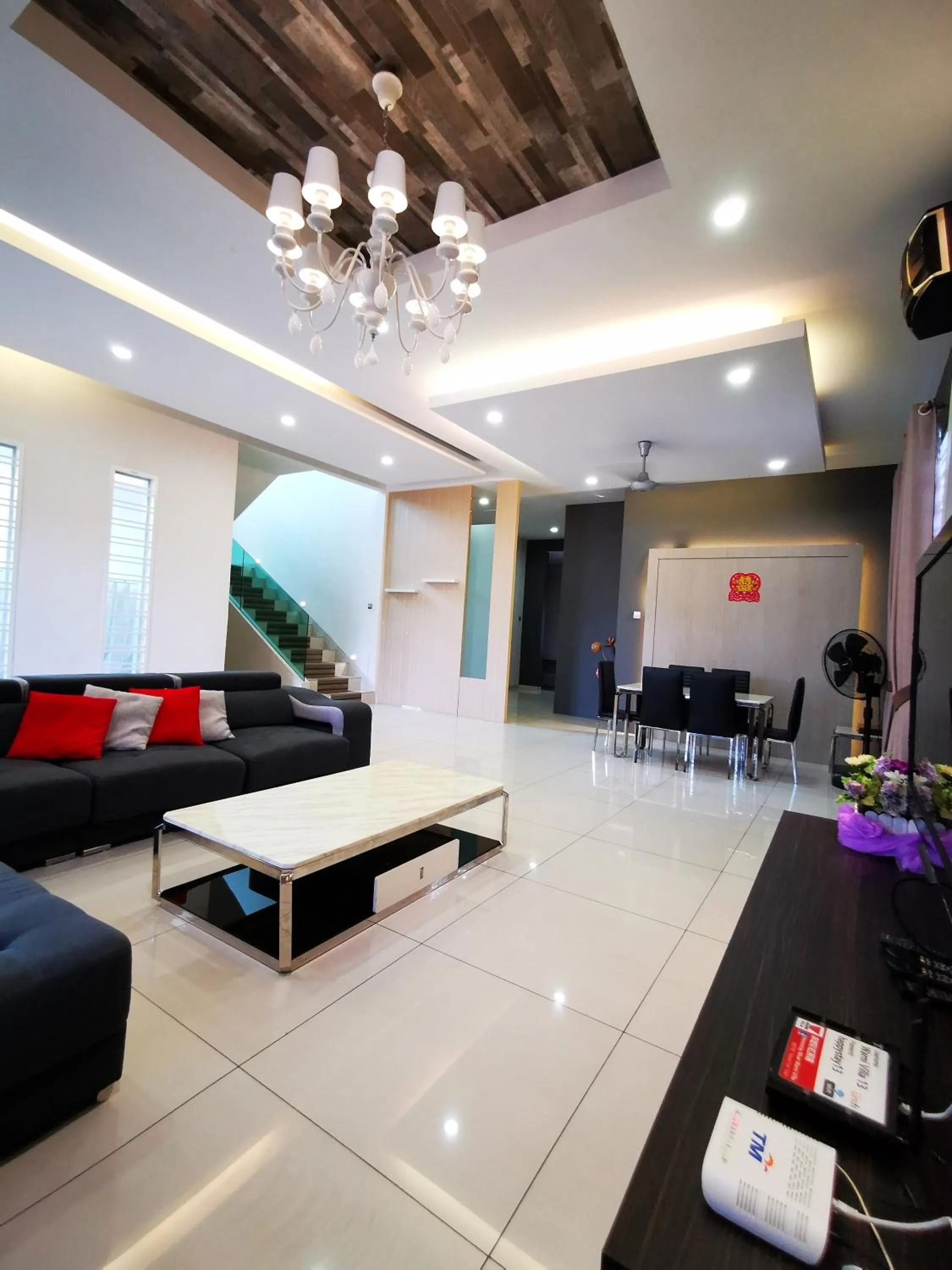 Communal lounge/ TV room in Warni Villa 13 Whole Or Room