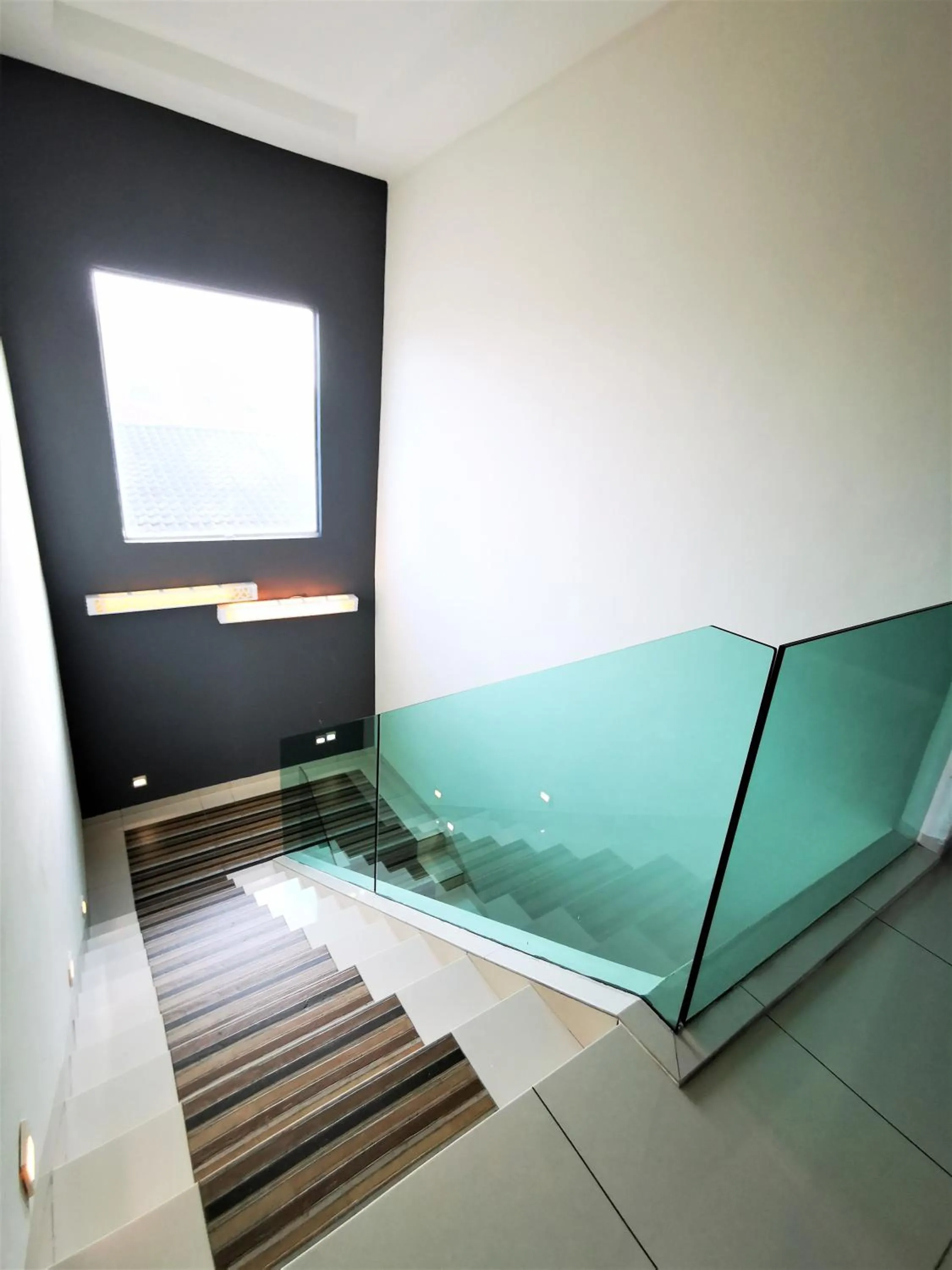 Property building in Warni Villa 13 Whole Or Room