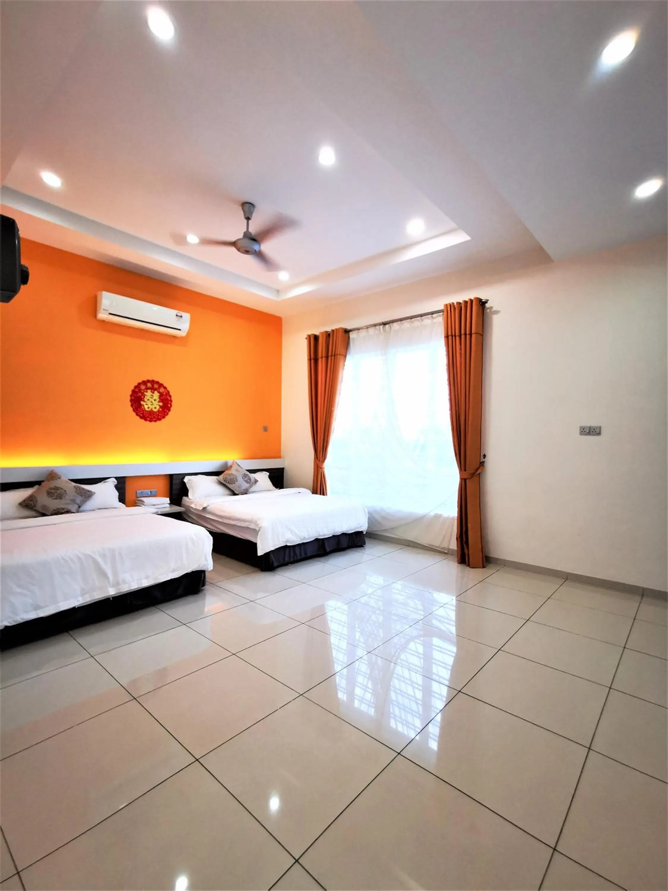 Photo of the whole room, Bed in Warni Villa 13 Whole Or Room