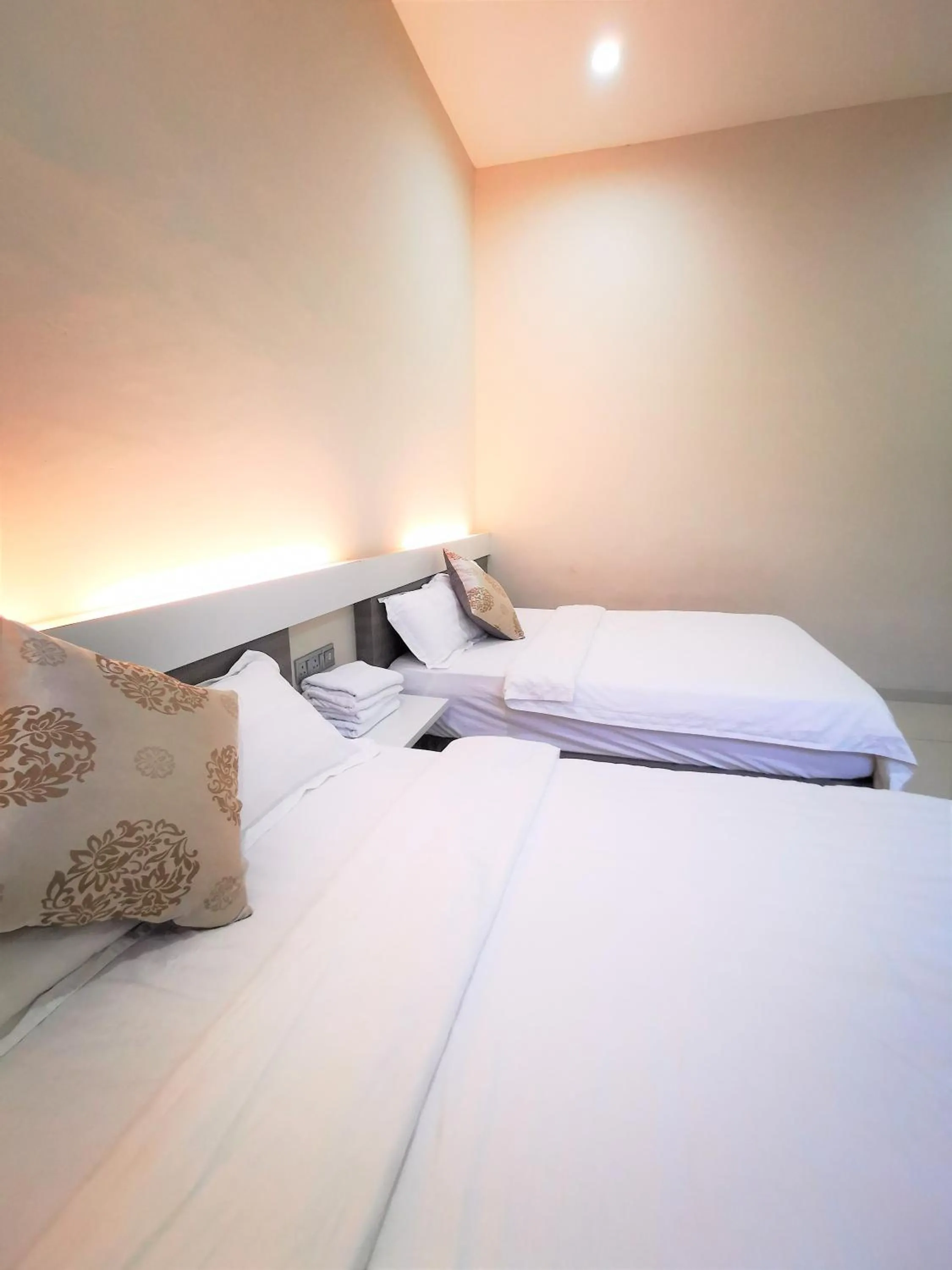 Photo of the whole room, Bed in Warni Villa 13 Whole Or Room