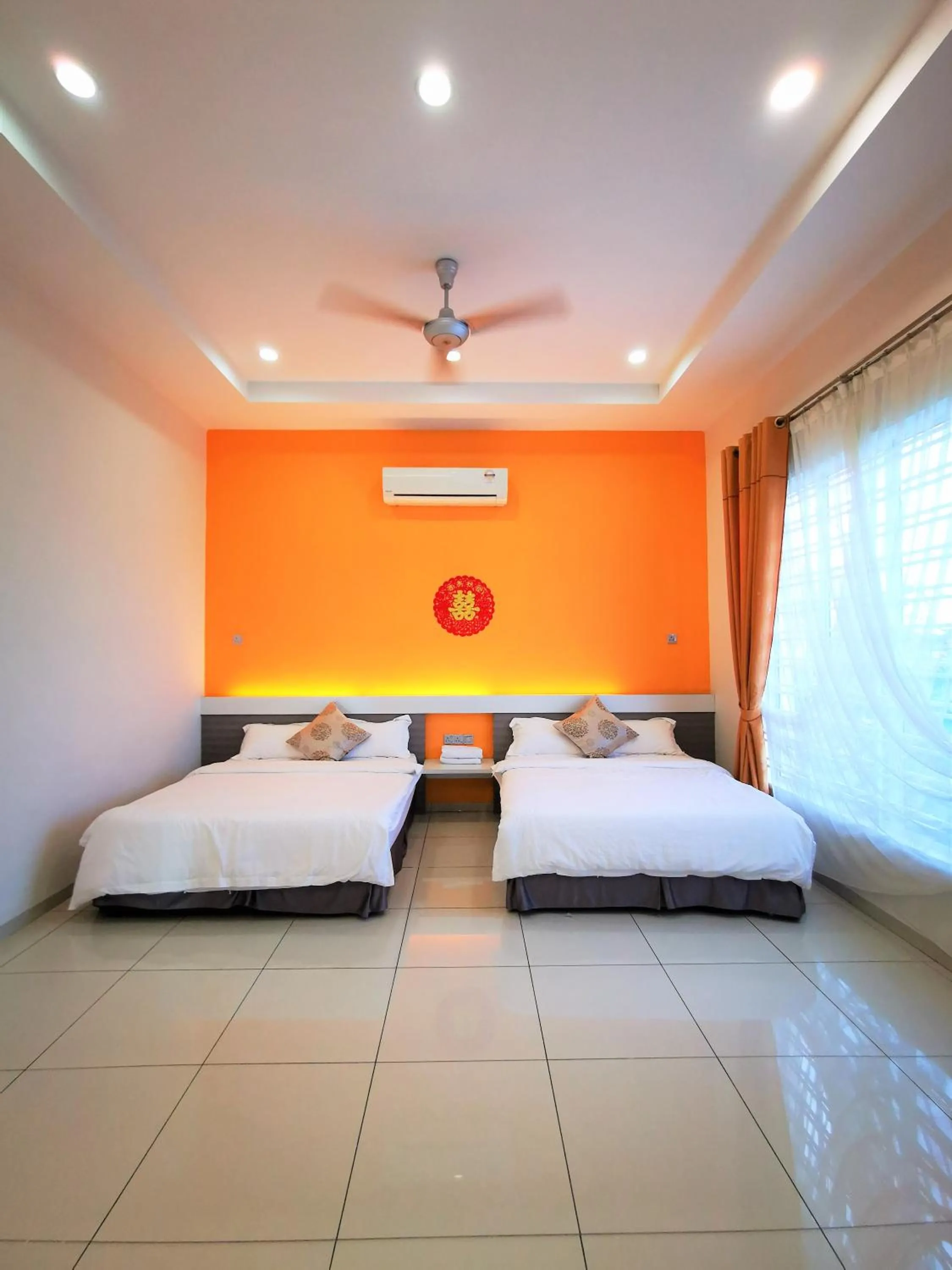 Photo of the whole room, Bed in Warni Villa 13 Whole Or Room