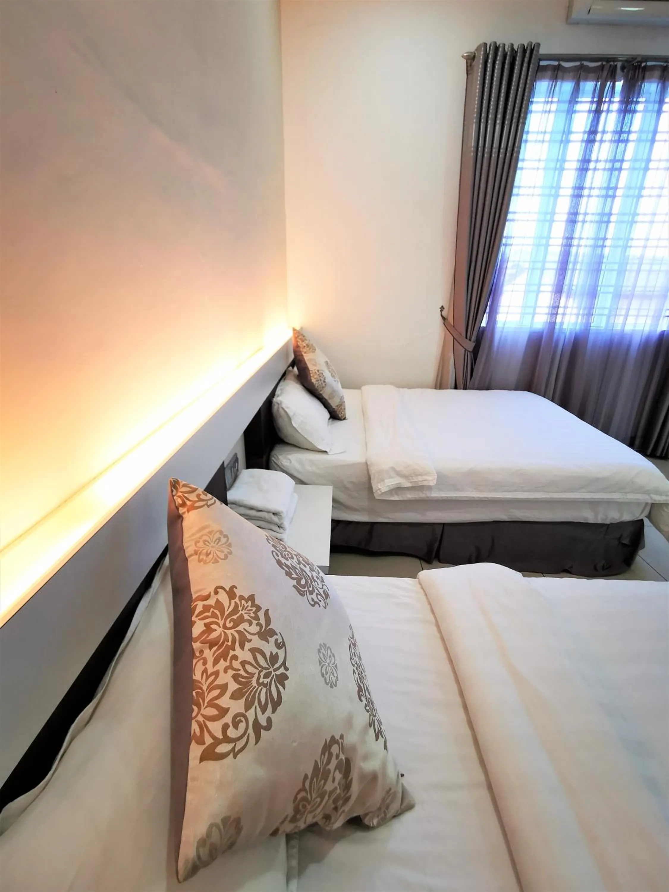 Photo of the whole room, Bed in Warni Villa 13 Whole Or Room