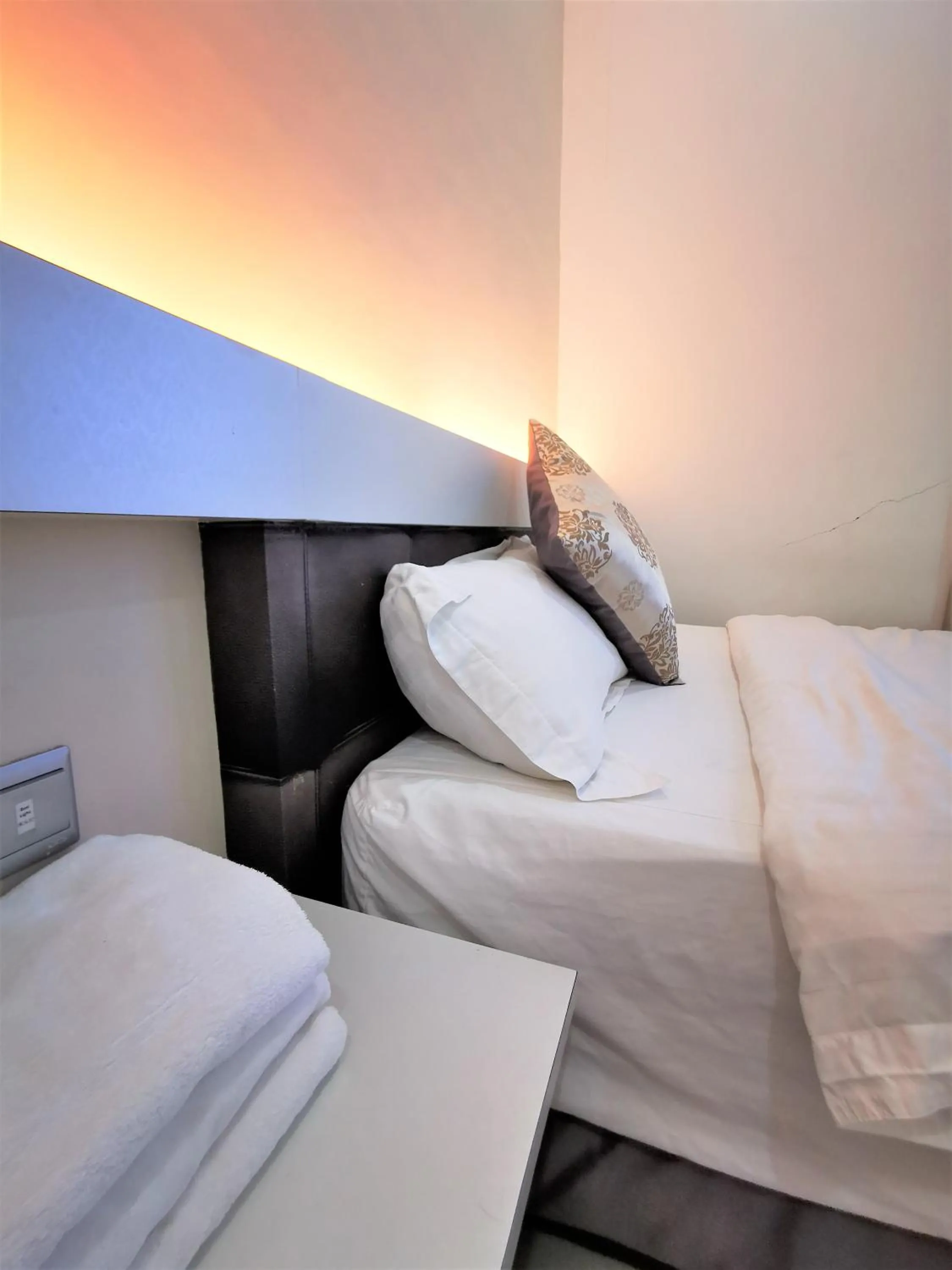 Photo of the whole room, Bed in Warni Villa 13 Whole Or Room