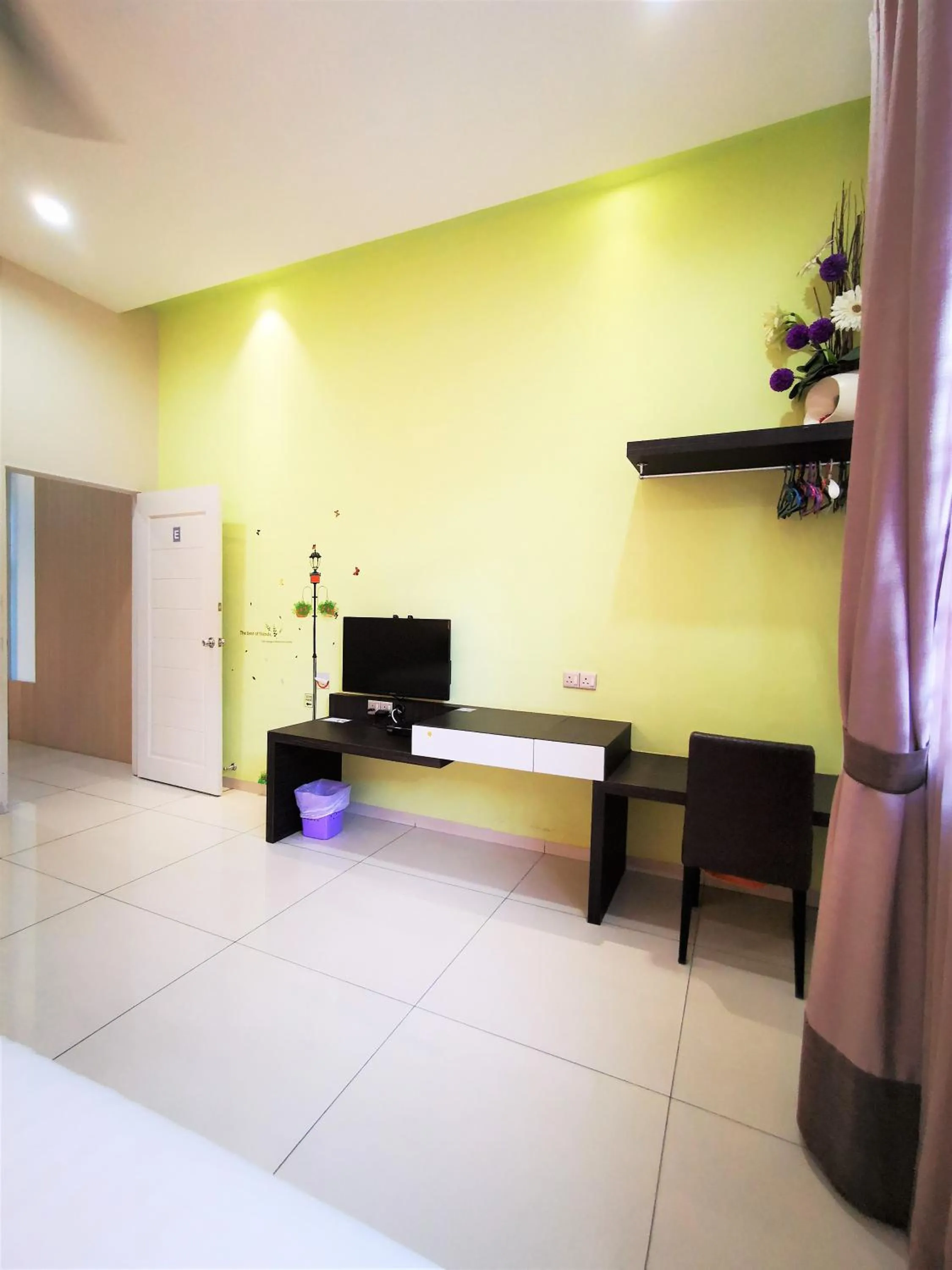 TV and multimedia in Warni Villa 13 Whole Or Room