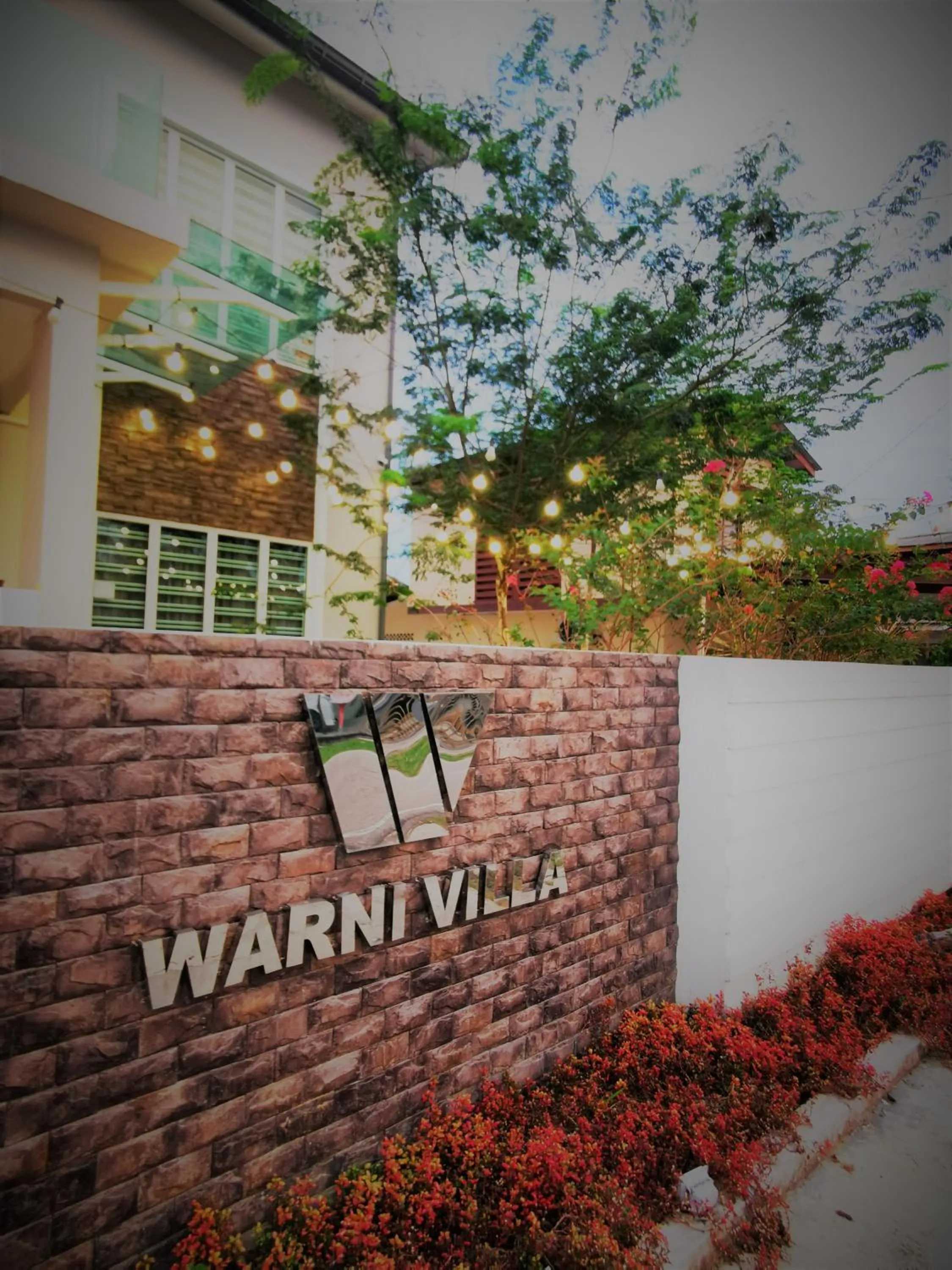 Property building in Warni Villa 13 Whole Or Room
