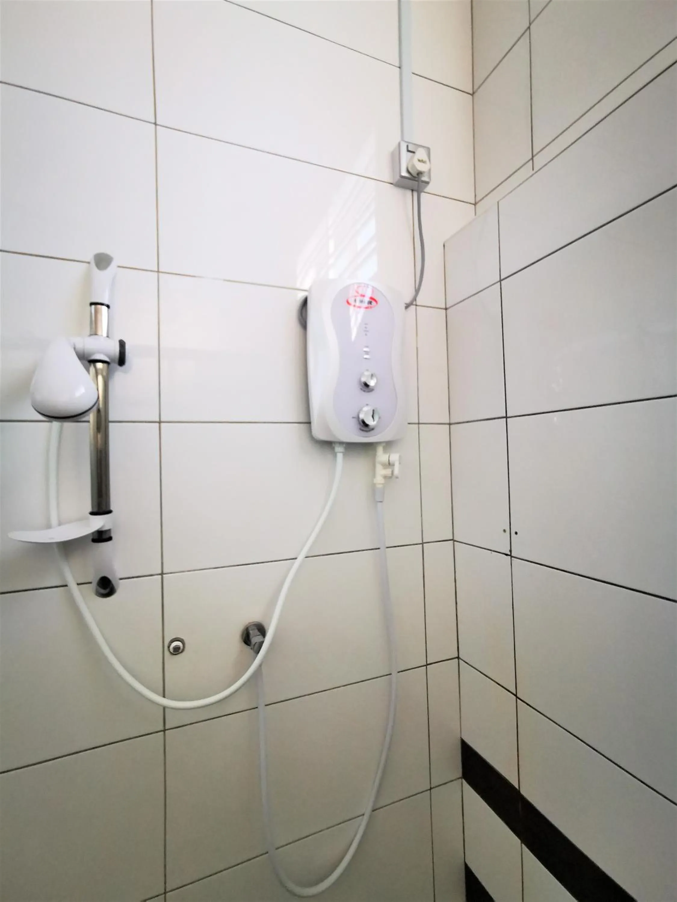 Shower in Warni Villa 13 Whole Or Room