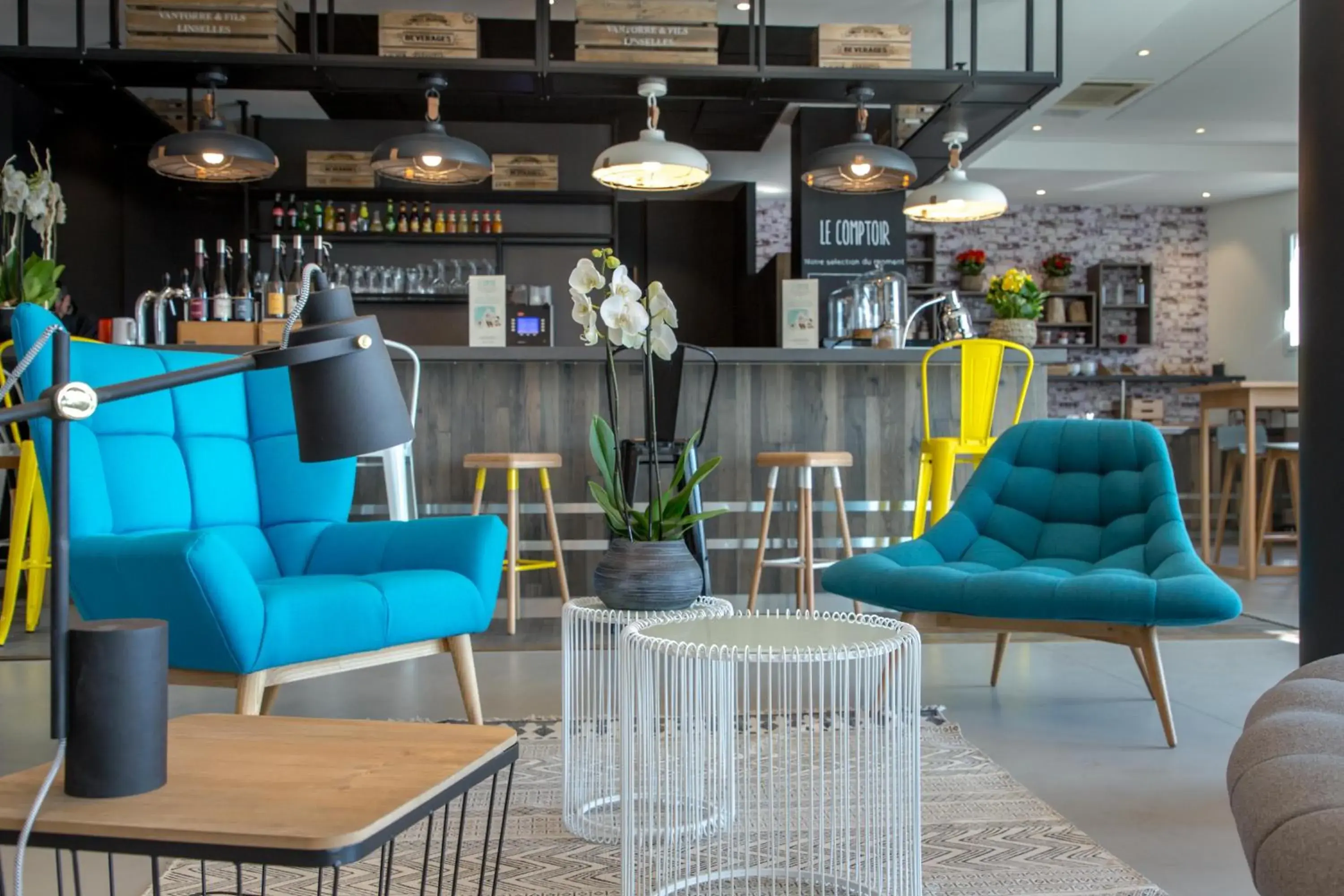 Lounge or bar in ibis Lyon Sud Vienne Saint-Louis Lounge or bar in ibis Lyon Sud Vienne Saint-Louis
