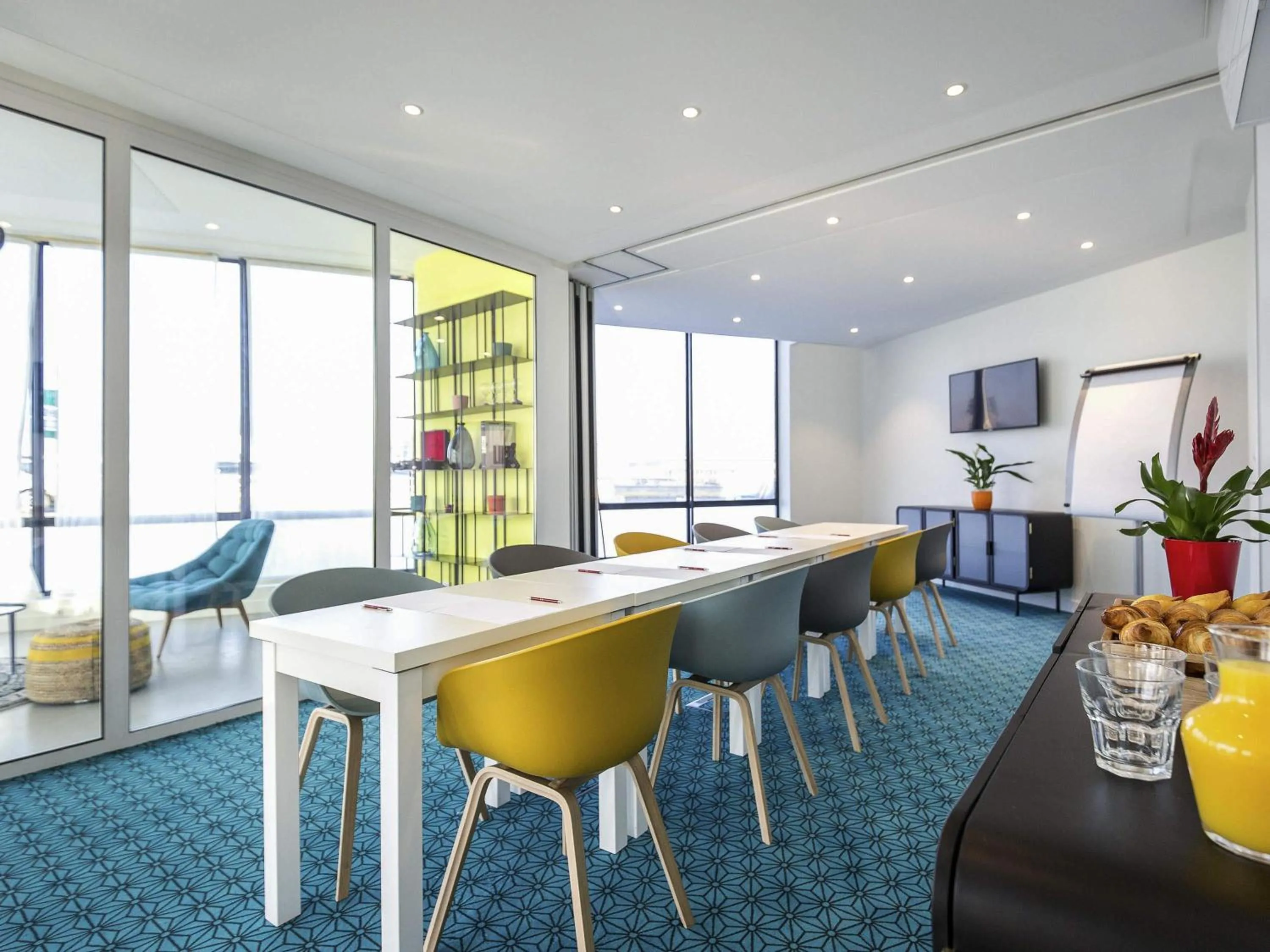 Meeting/conference room in ibis Lyon Sud Vienne Saint-Louis