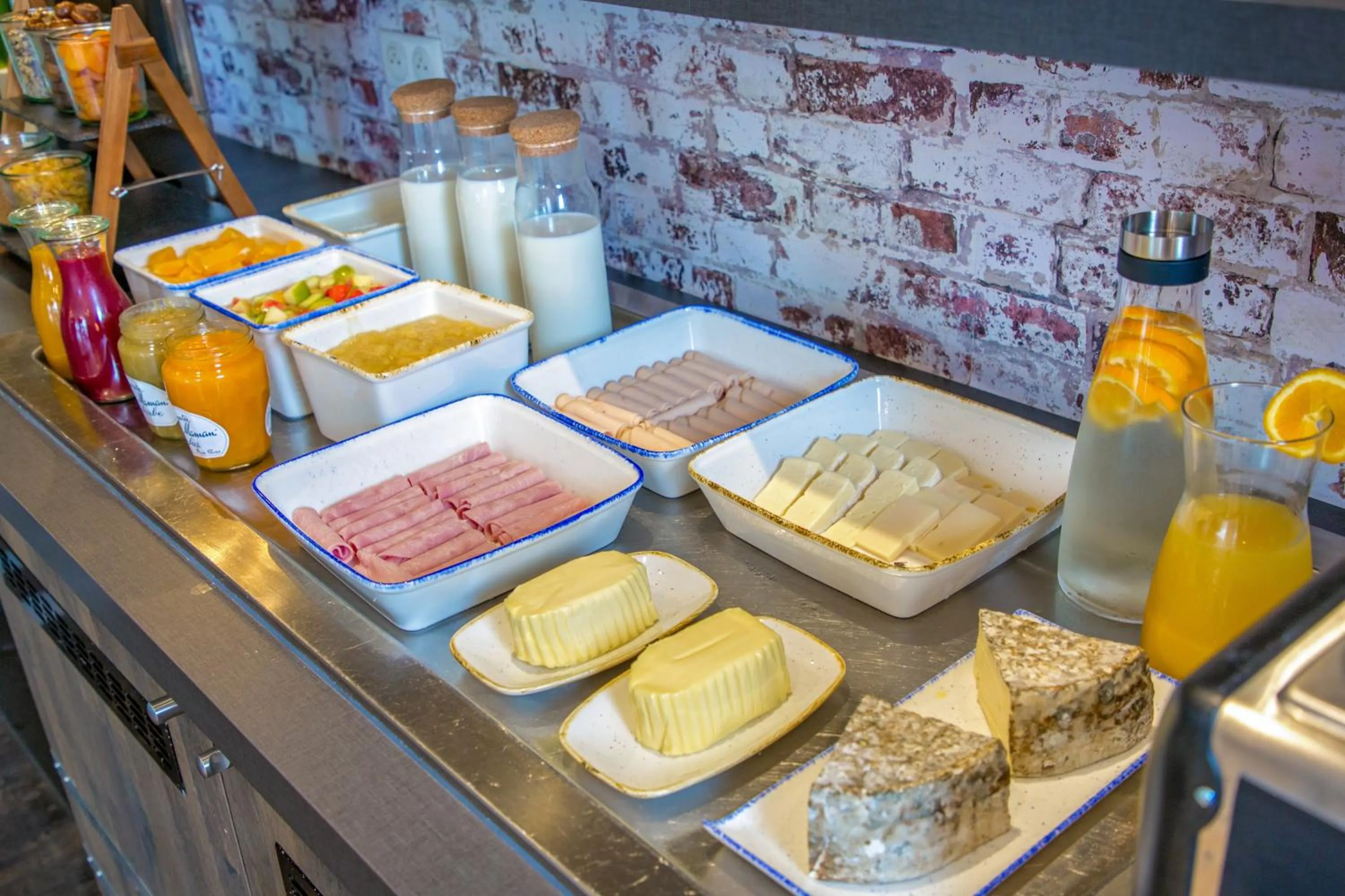 Food and drinks in ibis Lyon Sud Vienne Saint-Louis