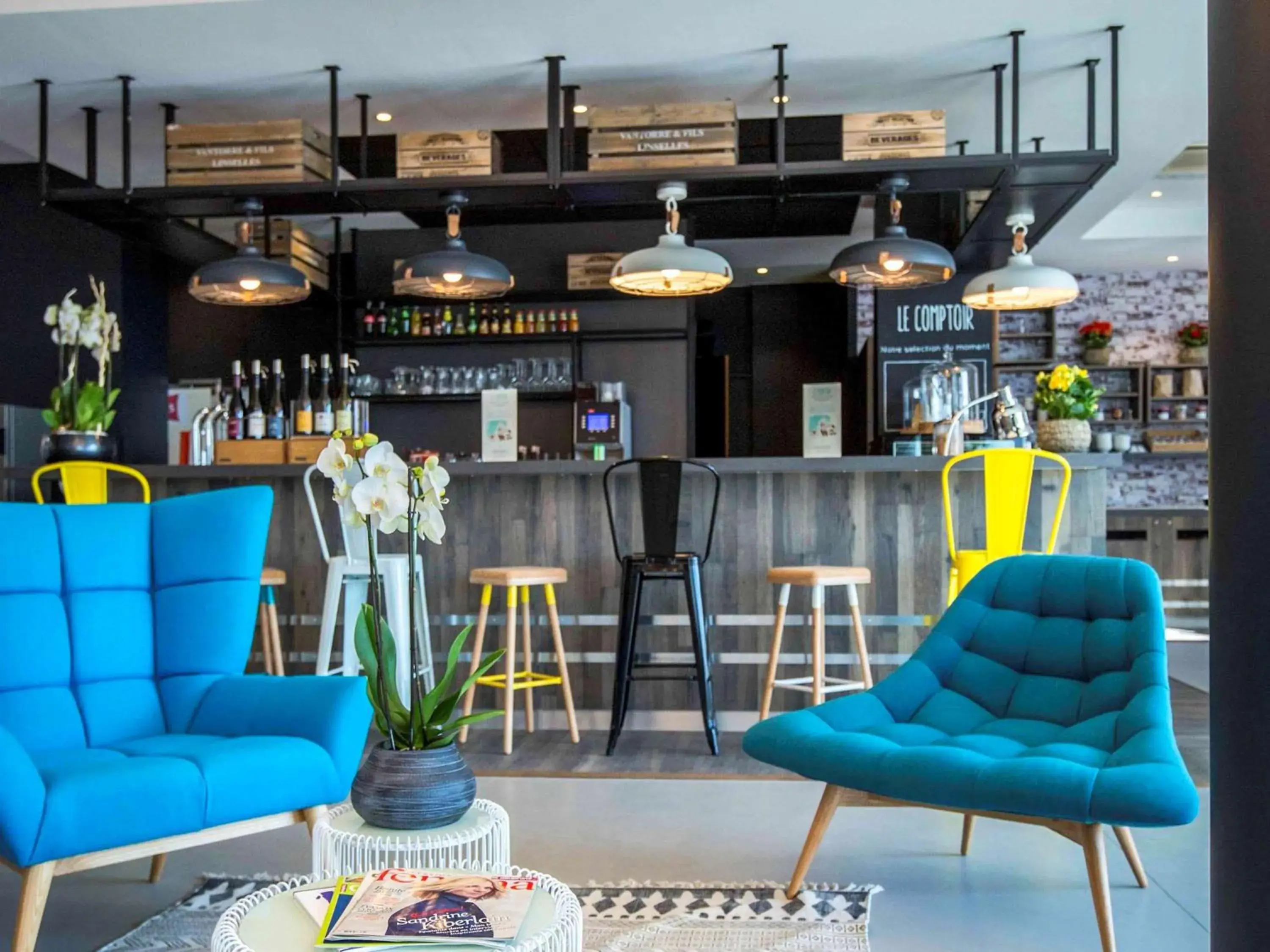 Lounge or bar in ibis Lyon Sud Vienne Saint-Louis Lounge or bar in ibis Lyon Sud Vienne Saint-Louis