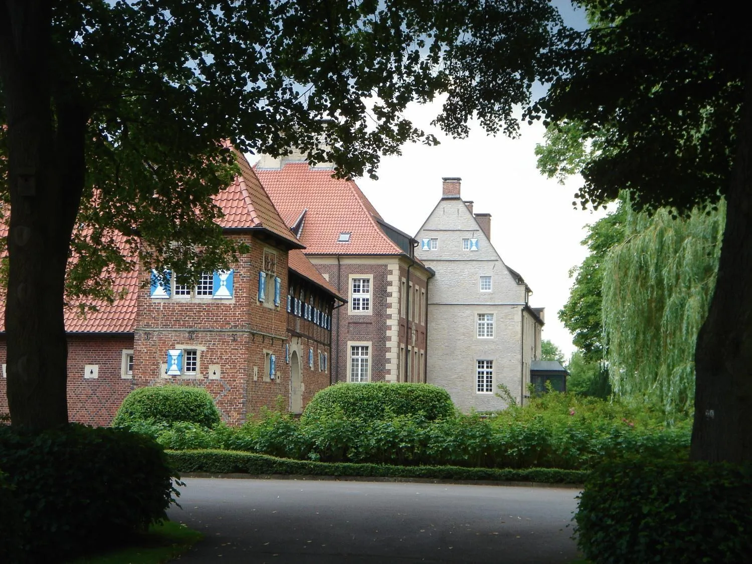 Area and facilities in Land-gut-Hotel Lohmann