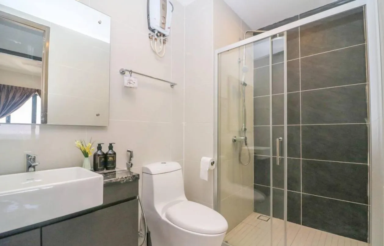 Bathroom in Country Garden Danga Bay @ UHA