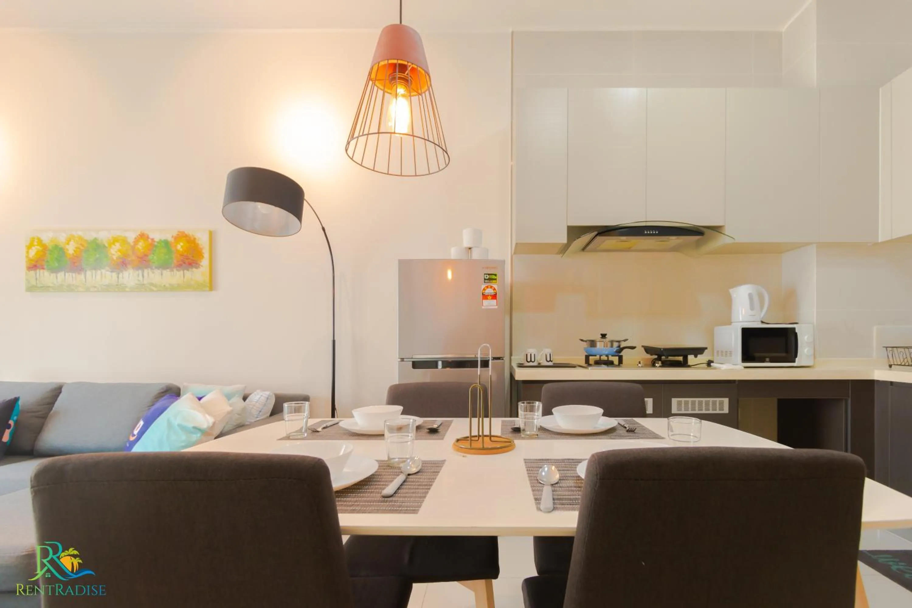 Kitchen or kitchenette in Country Garden Danga Bay @ UHA