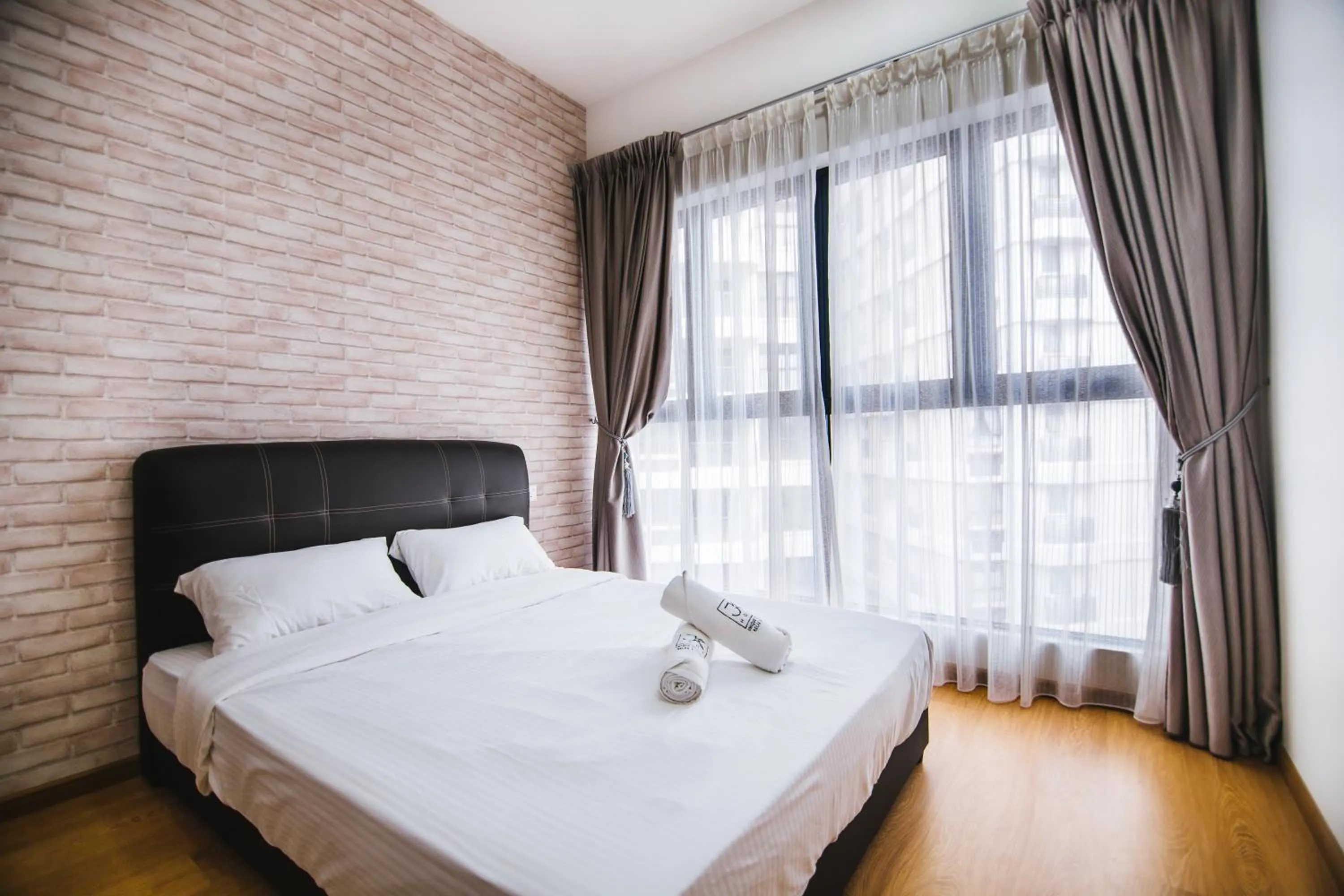 Bedroom, Bed in Country Garden Danga Bay @ UHA