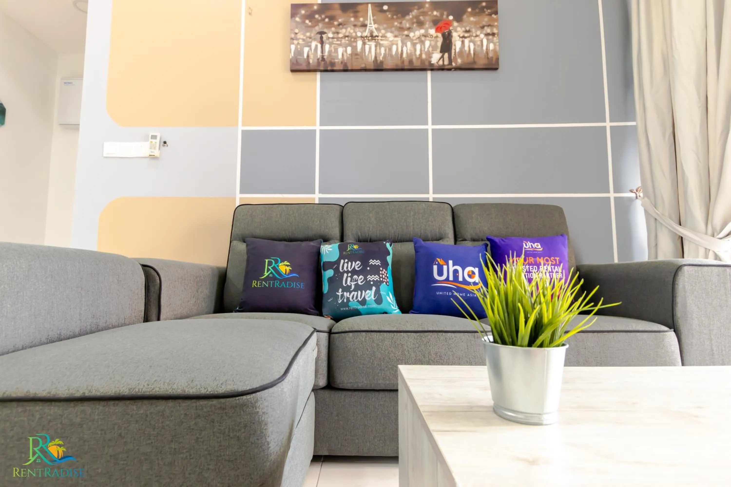 Living room in Country Garden Danga Bay @ UHA