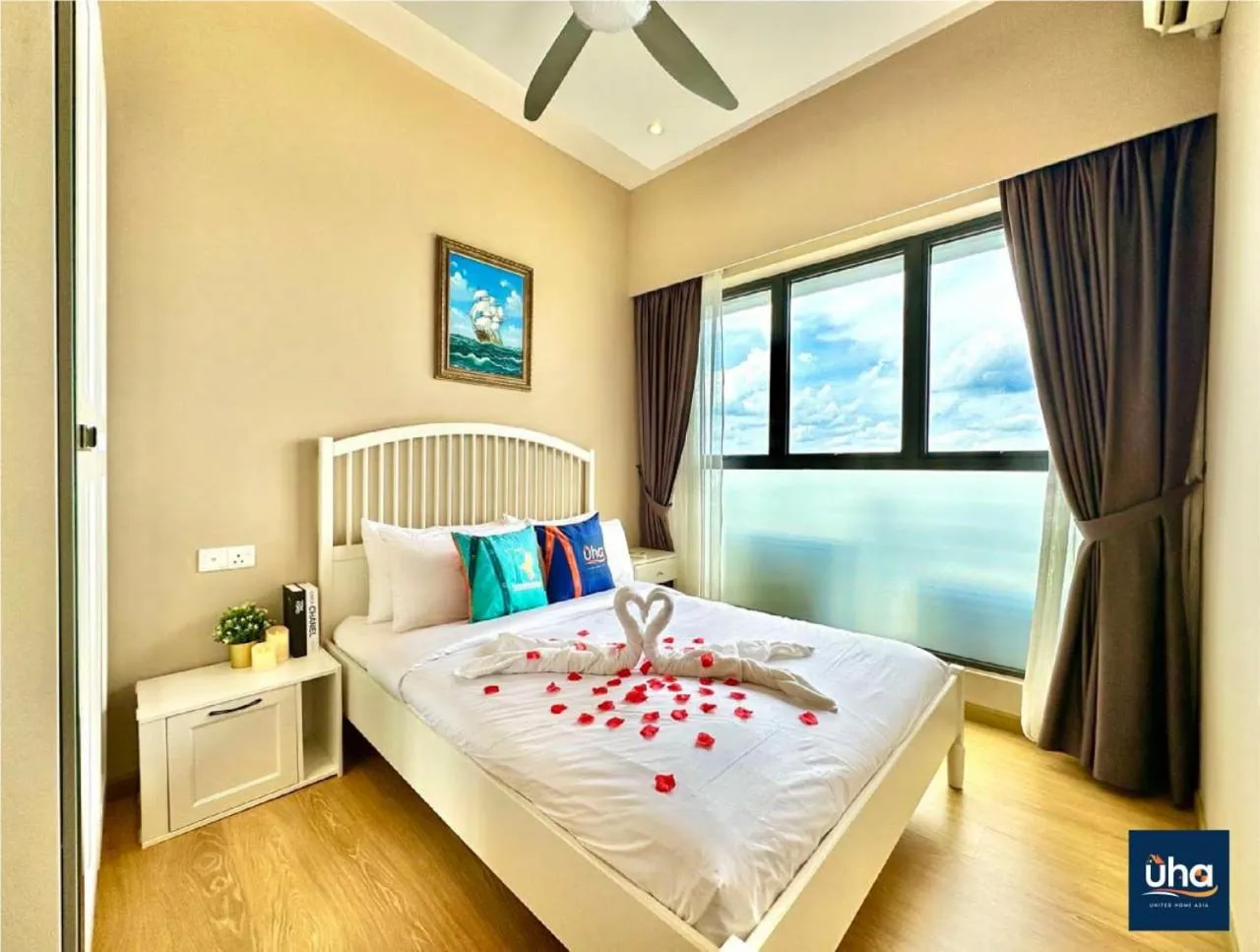 Bed in Country Garden Danga Bay @ UHA