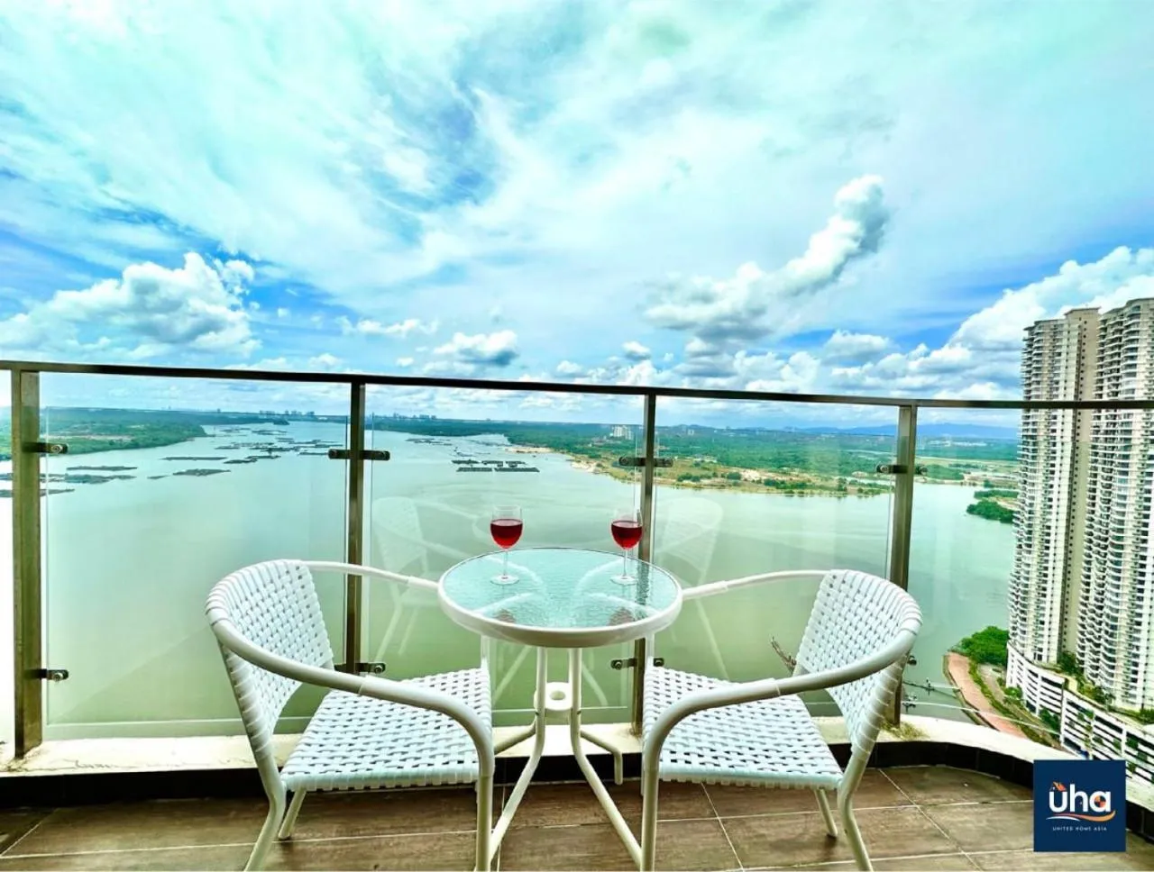 Day in Country Garden Danga Bay @ UHA