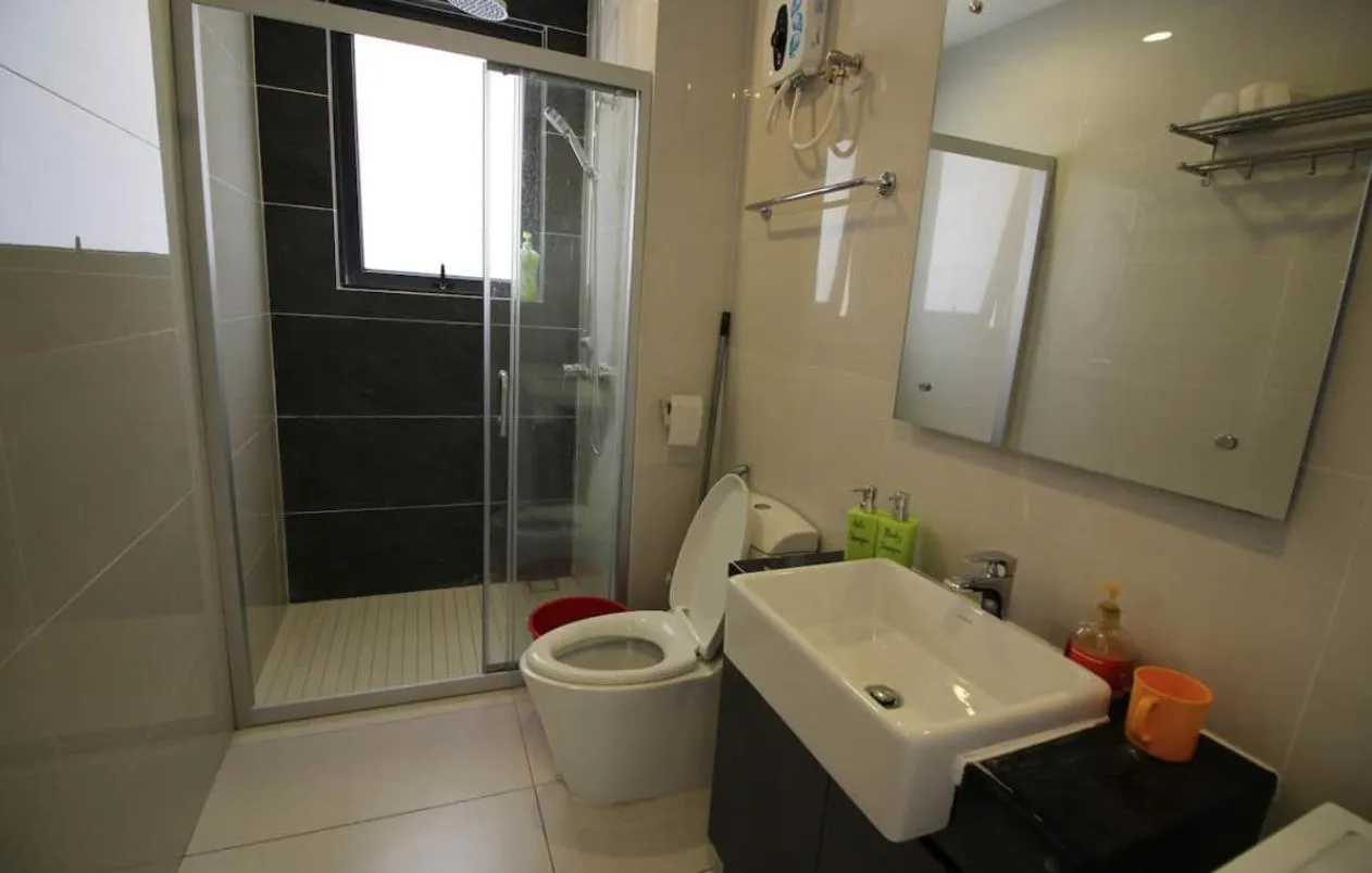 Bathroom in Country Garden Danga Bay @ UHA