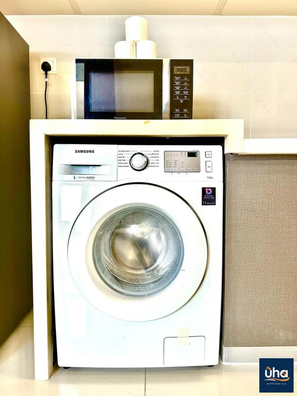 Kitchen or kitchenette in Country Garden Danga Bay @ UHA