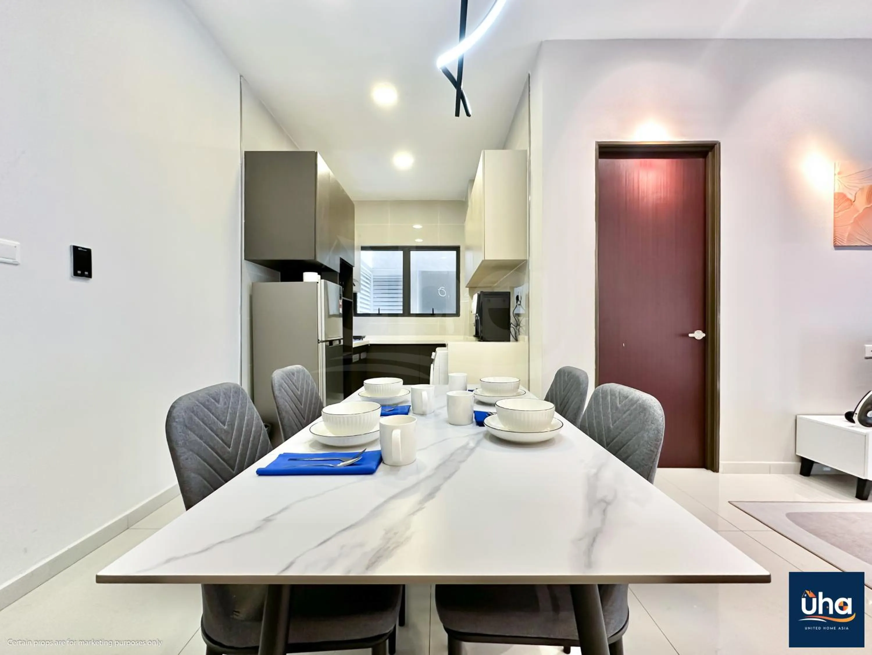 Dining area in Country Garden Danga Bay @ UHA