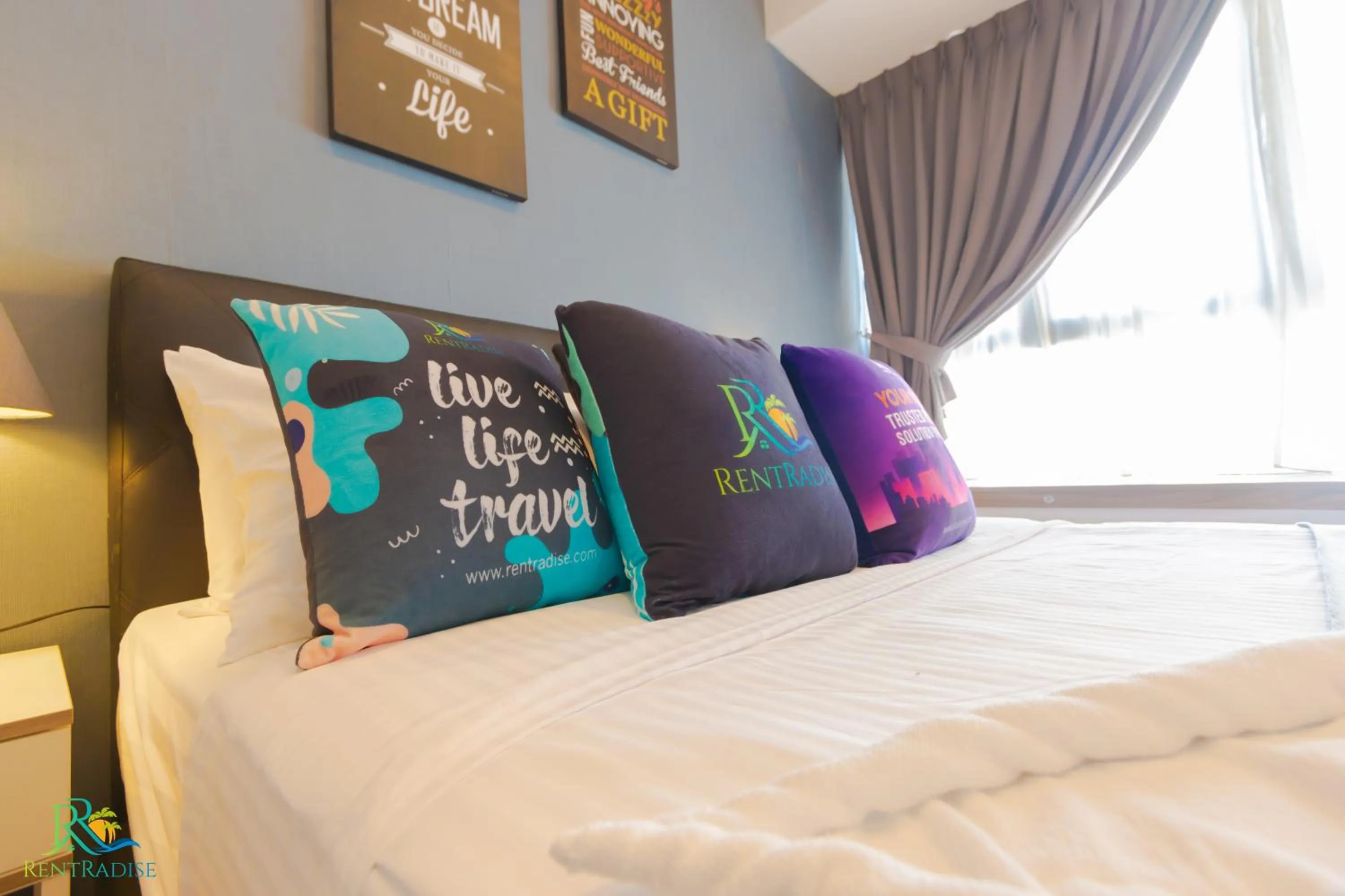 Bedroom, Bed in Country Garden Danga Bay @ UHA