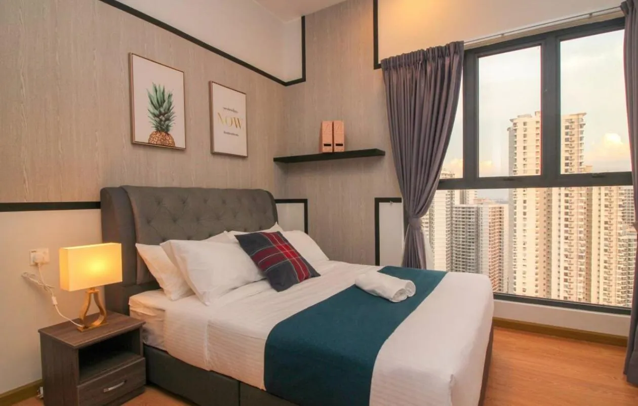 Bedroom, Bed in Country Garden Danga Bay @ UHA