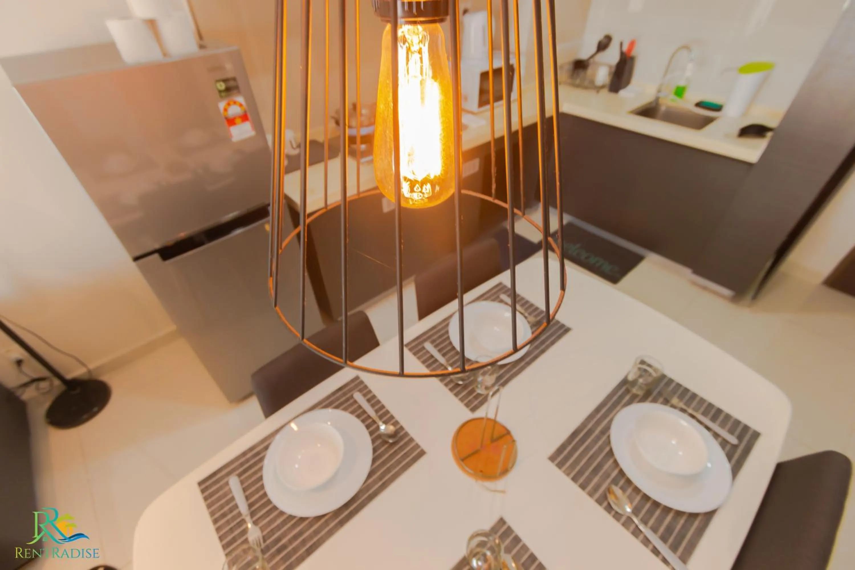 Dining area in Country Garden Danga Bay @ UHA