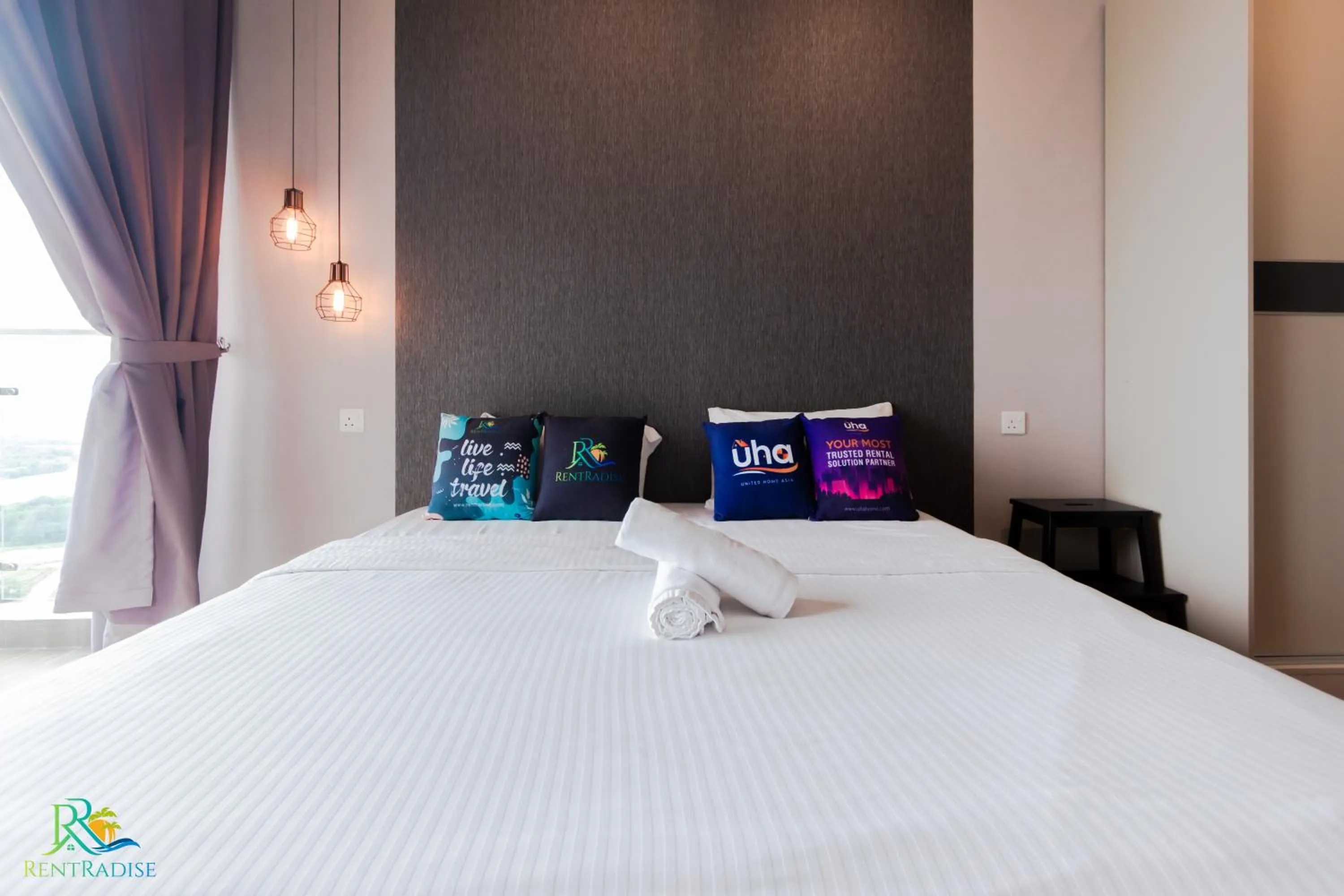 Bed in Country Garden Danga Bay @ UHA