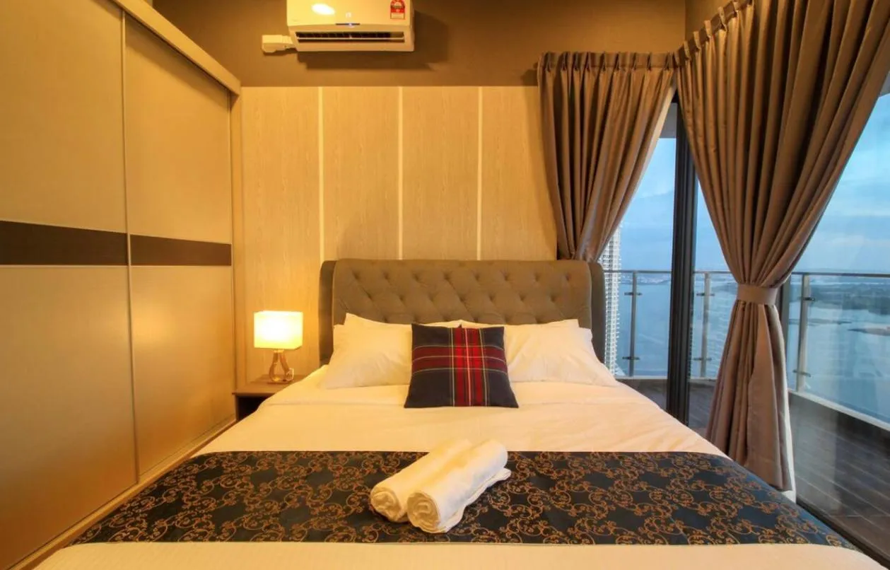 Bedroom, Bed in Country Garden Danga Bay @ UHA