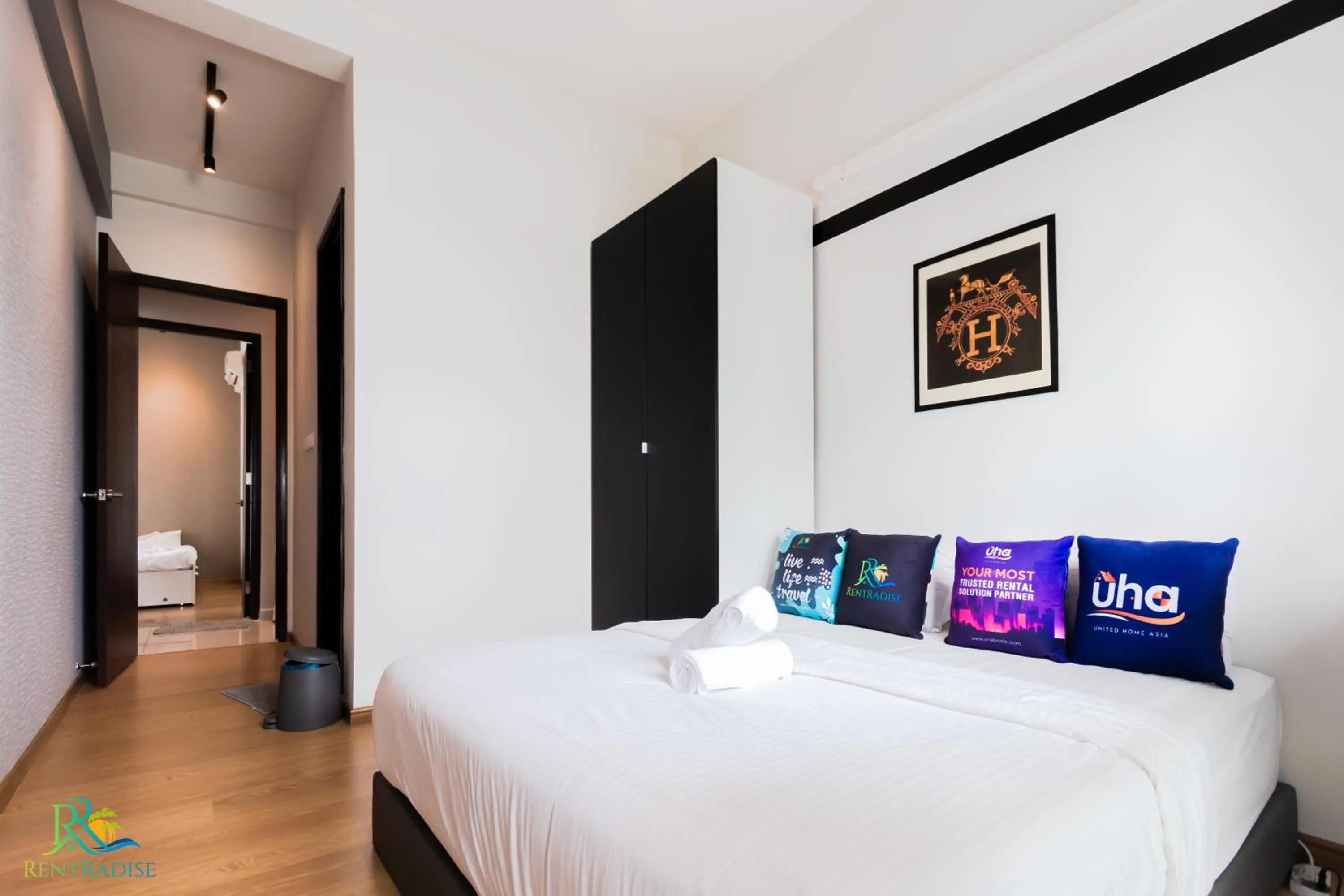 Bedroom, Bed in Country Garden Danga Bay @ UHA