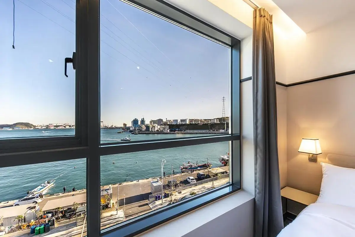 Natural landscape, Bed in Brown Dot Hotel Ulsan Jangsaengpo Natural landscape, Bed in Brown Dot Hotel Ulsan Jangsaengpo