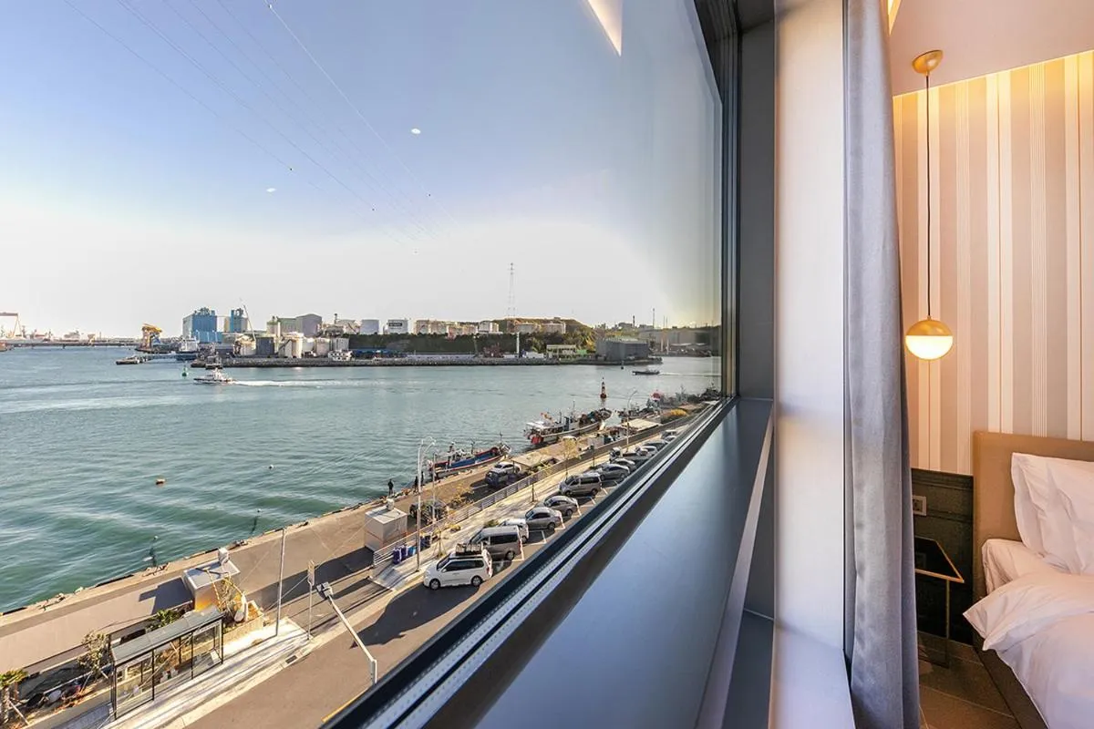 Natural landscape, Bed in Brown Dot Hotel Ulsan Jangsaengpo