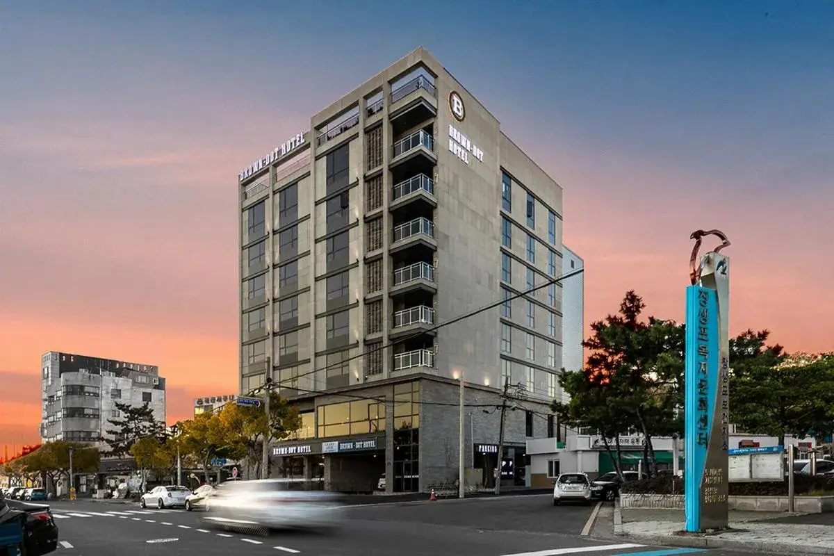 Property building in Brown Dot Hotel Ulsan Jangsaengpo Property building in Brown Dot Hotel Ulsan Jangsaengpo