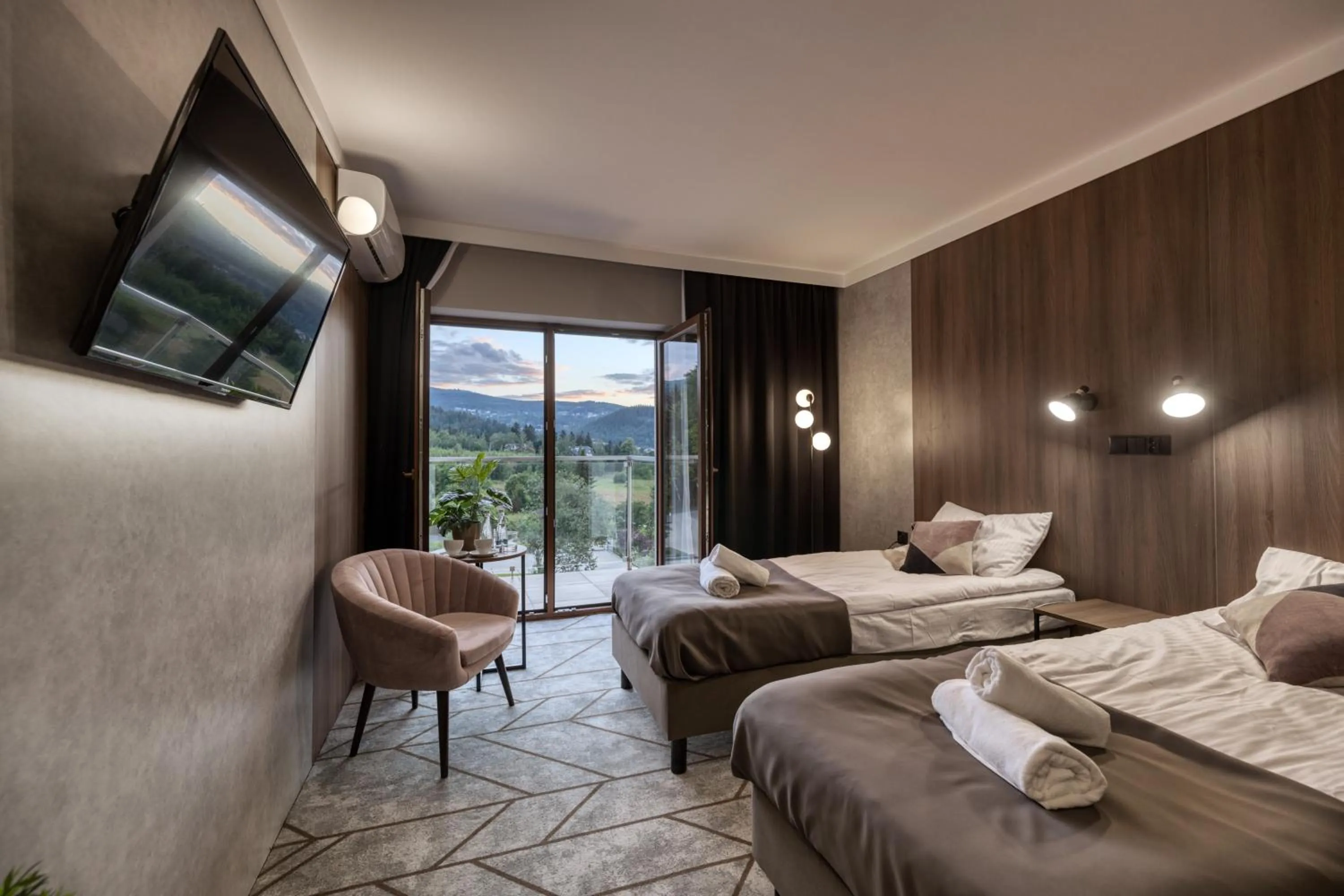 Photo of the whole room, Bed in Sudecki Resort & SPA