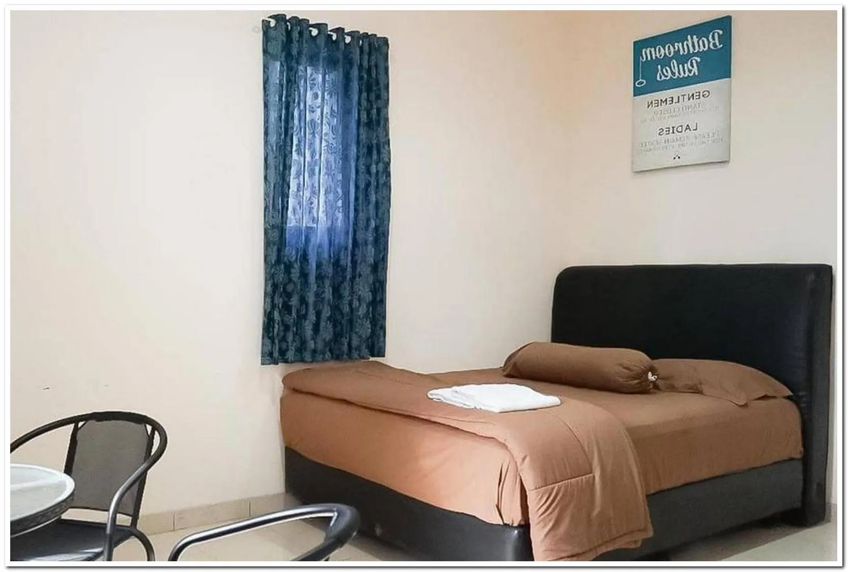 Bed in Pondok Malabar Mitra RedDoorz