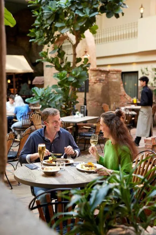 Restaurant/places to eat in Van der Valk Resort Linstow