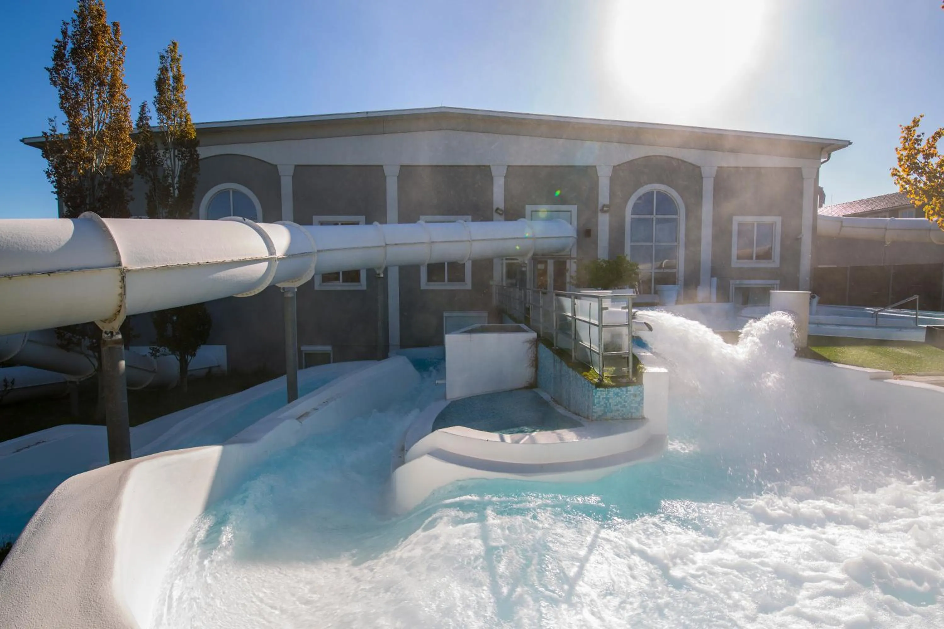 Swimming pool in Van der Valk Resort Linstow