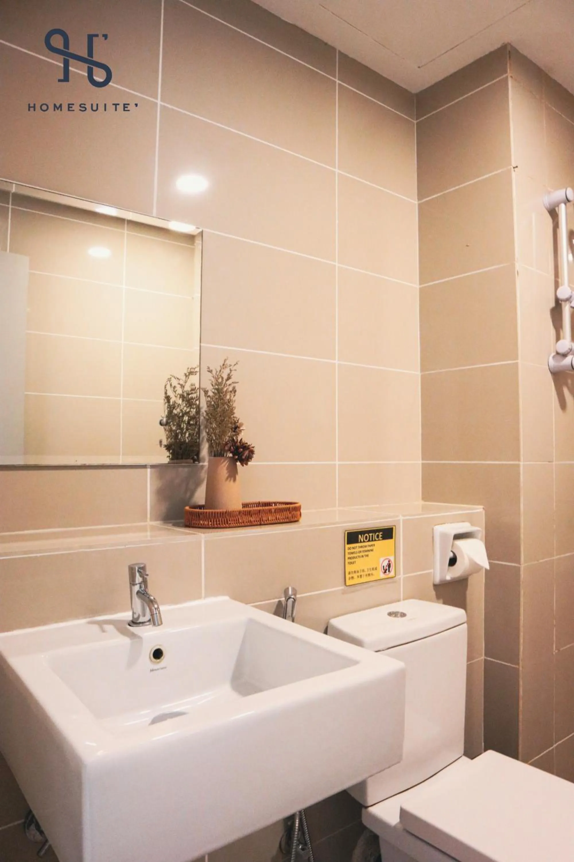 Bathroom in Homesuite' Home at Sutera Avenue